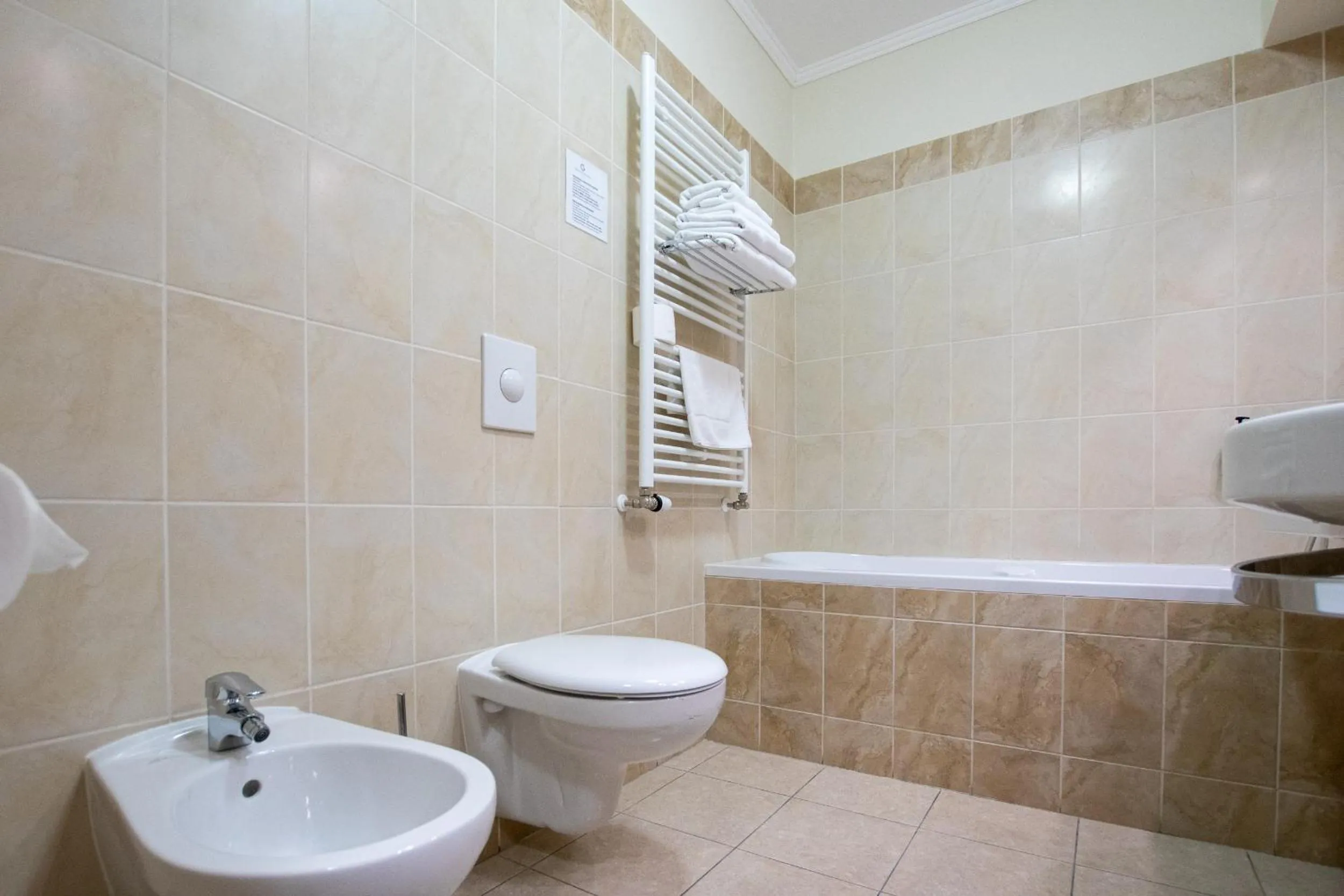 Bathroom in Hotel Giovanni Giacomo
