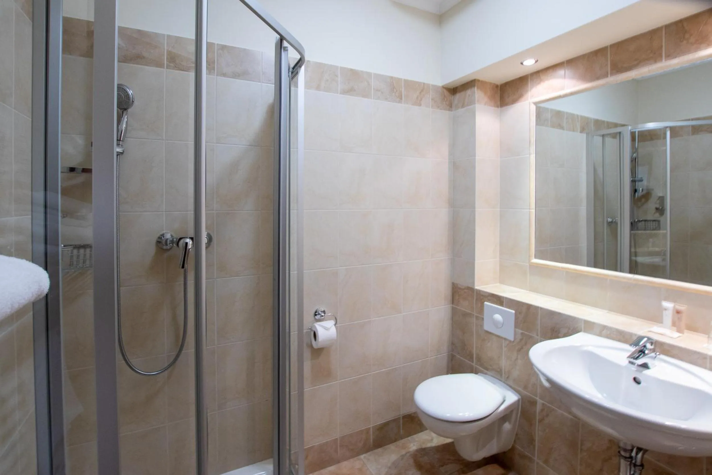 Bathroom in Hotel Giovanni Giacomo