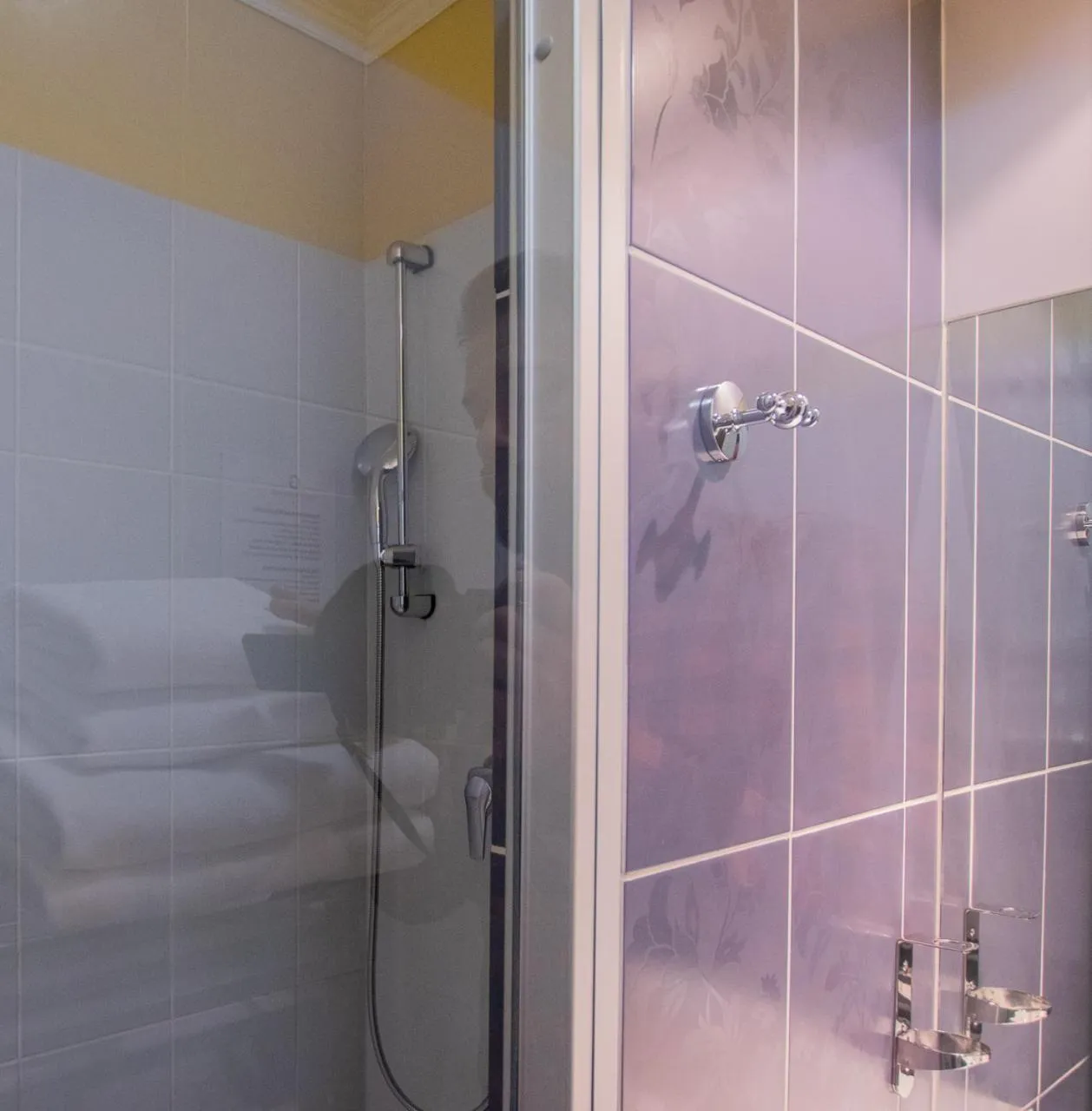 Bathroom in Hotel Giovanni Giacomo