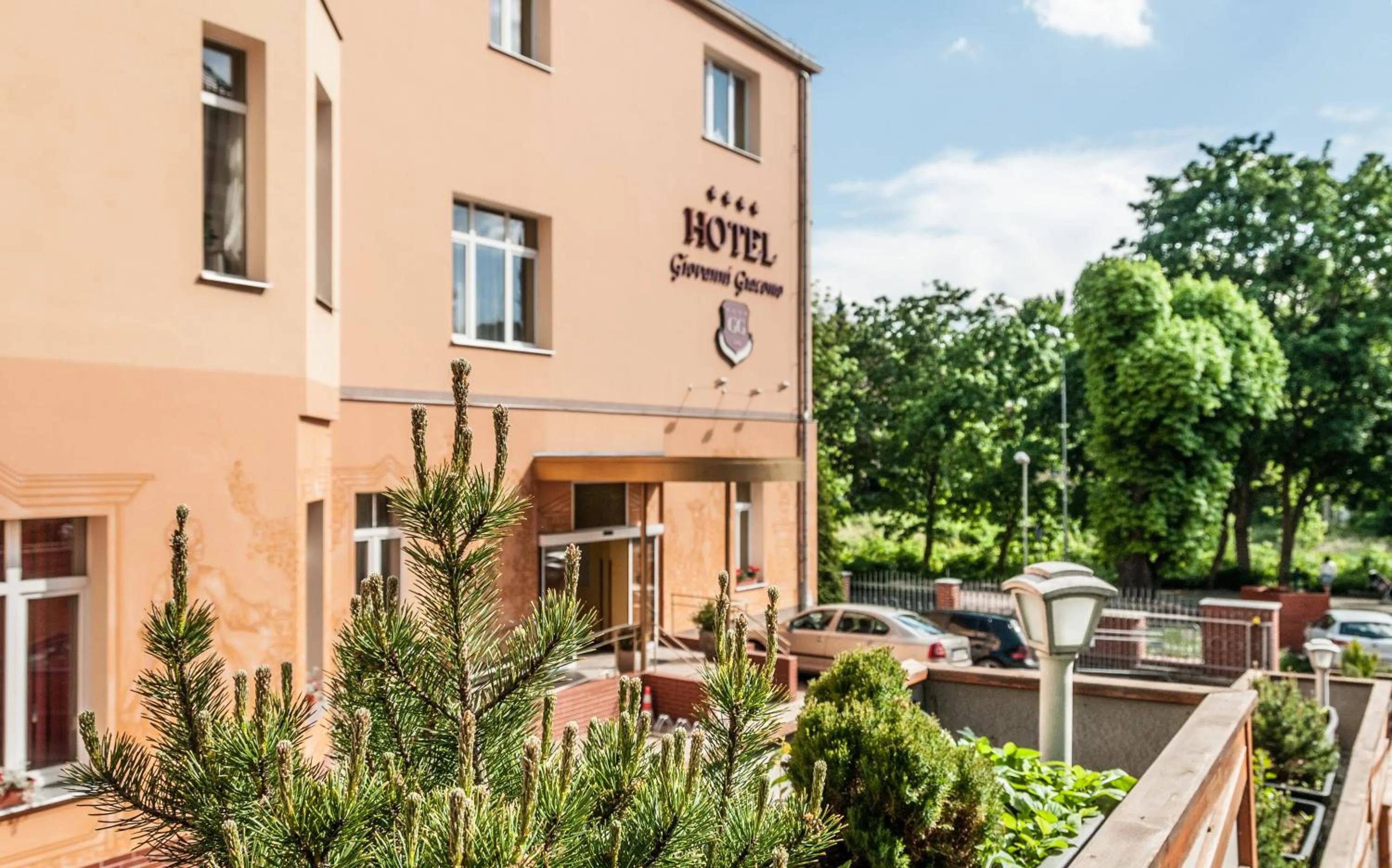 Property building in Hotel Giovanni Giacomo