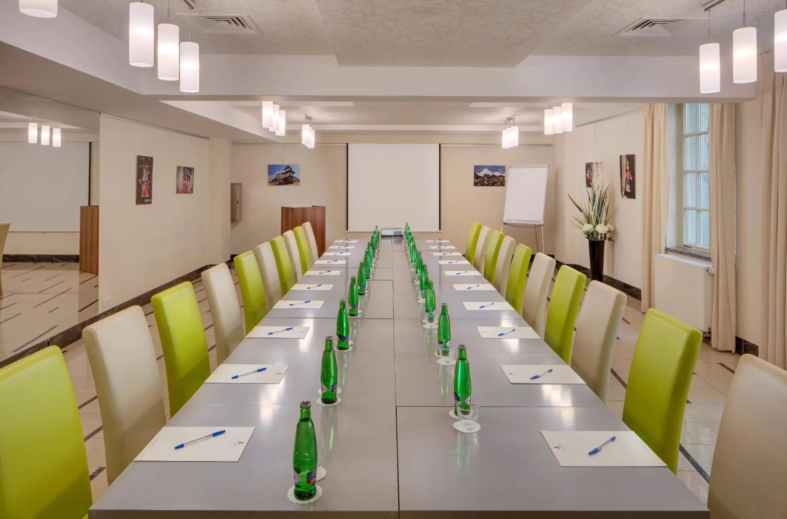 Meeting/conference room in Hotel Clement