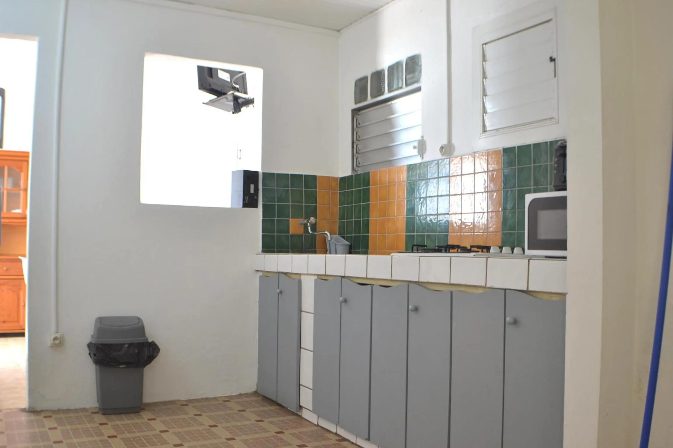 Kitchen or kitchenette in TI PARADIS DE l'ANSE FIGUIER VILLA voir site vacances en martinique