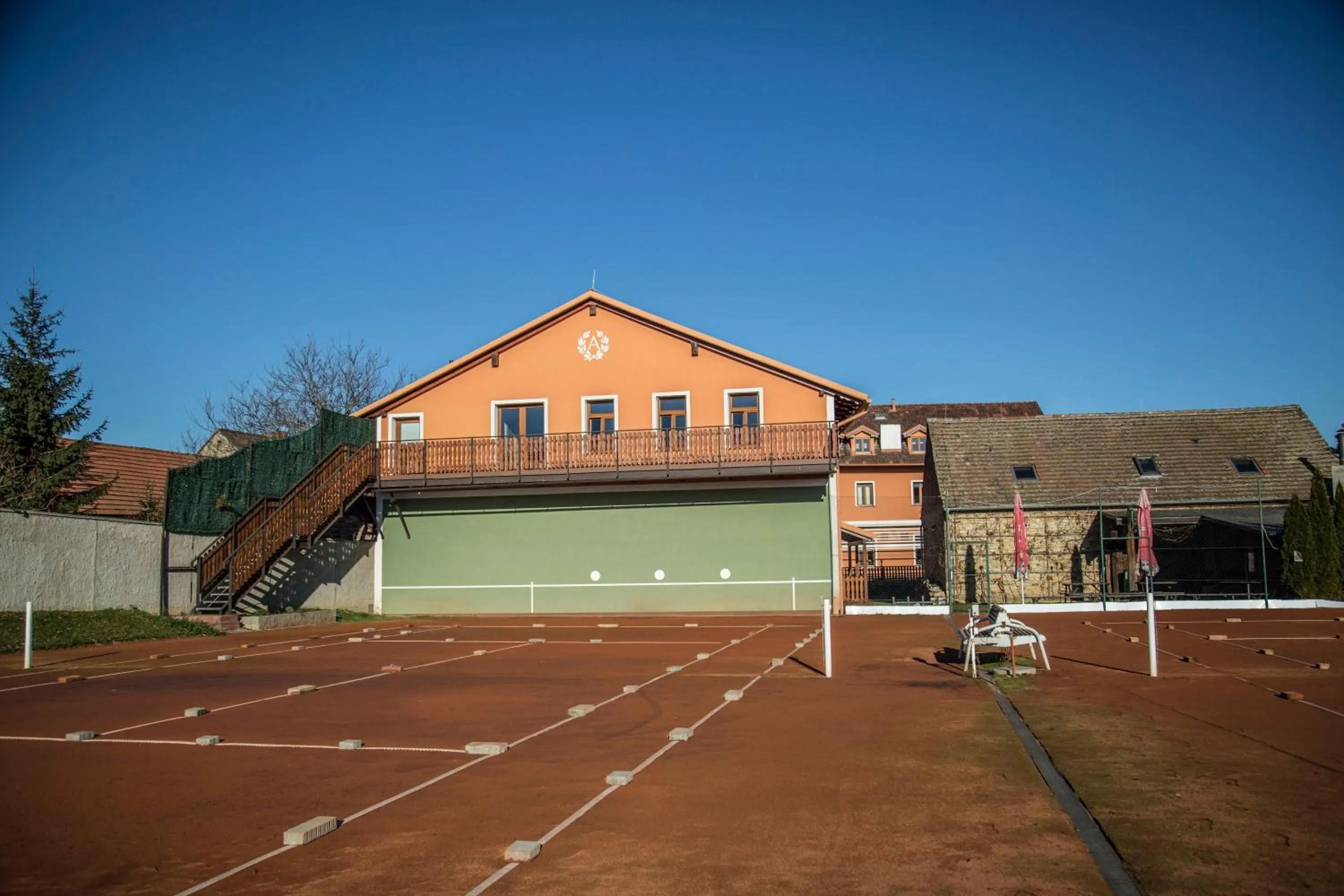 Tennis court in Amálka u Řípu