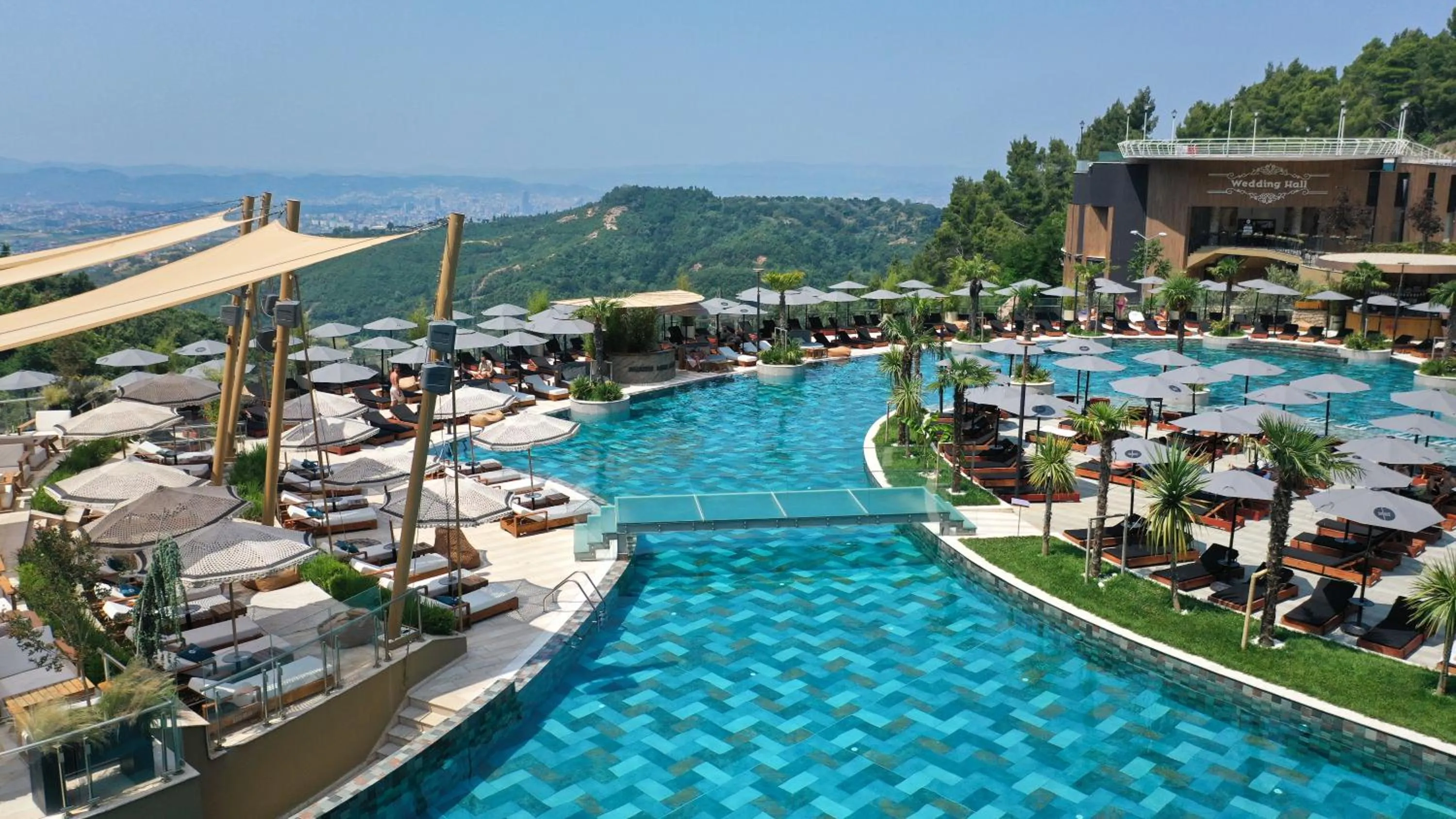 Select Hill Resort