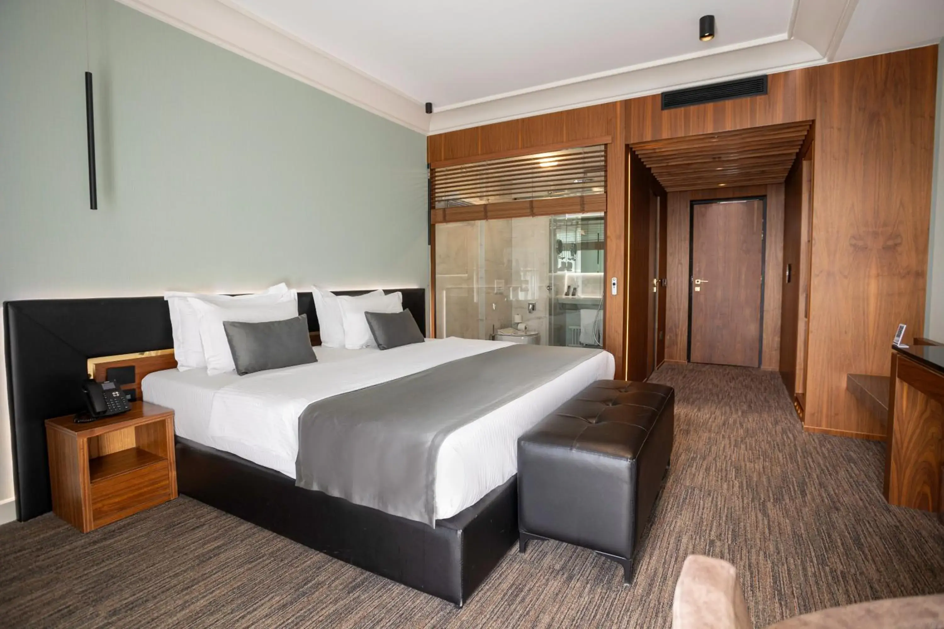 Double Room with Pool View in Select Hill Resort Double Room with Pool View in Select Hill Resort