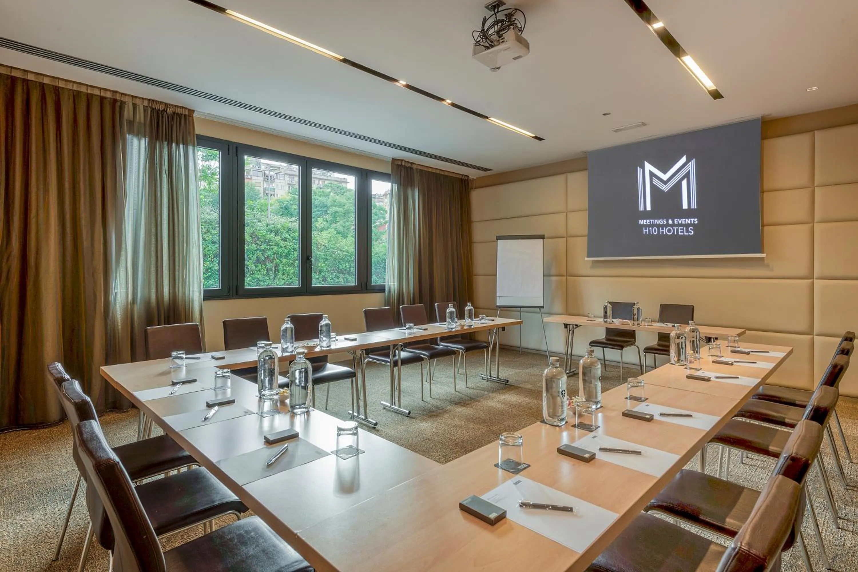 Meeting/conference room in H10 Roma Città