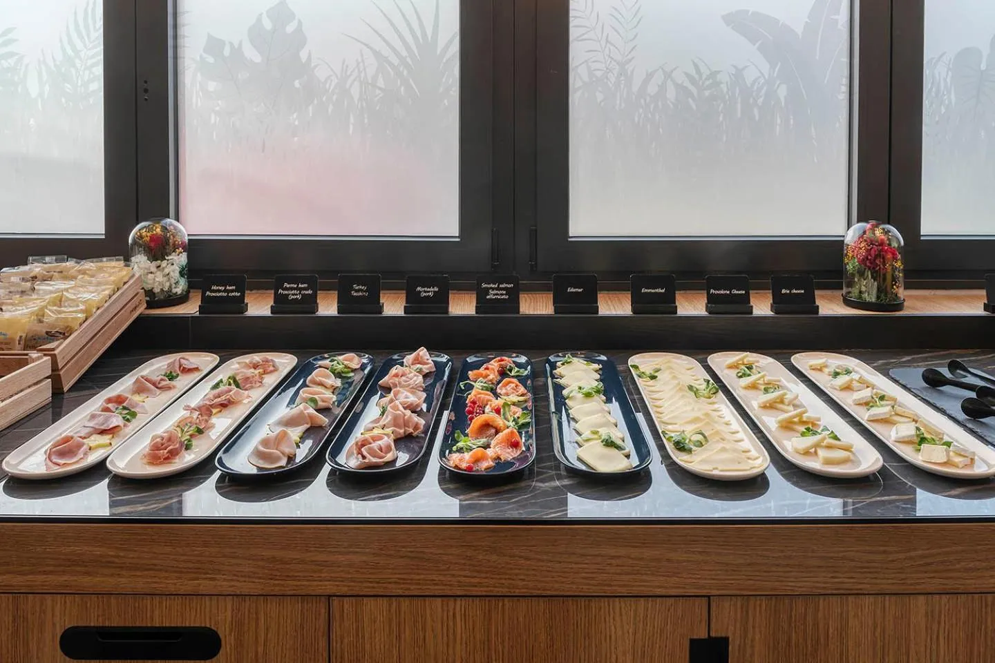 Buffet breakfast in H10 Roma Città