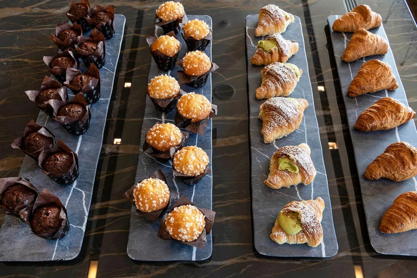 Buffet breakfast in H10 Roma Città