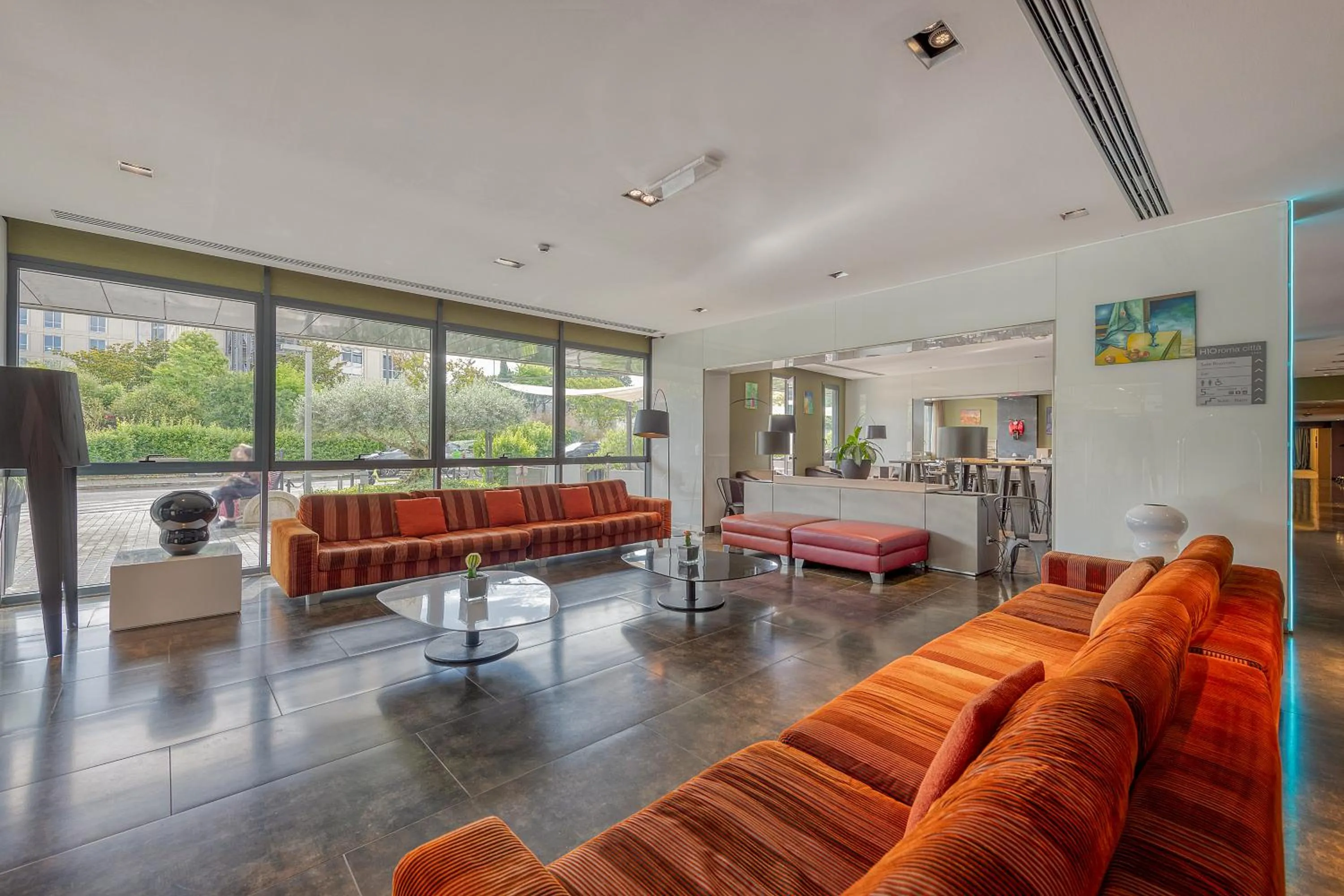 Lobby or reception in H10 Roma Città