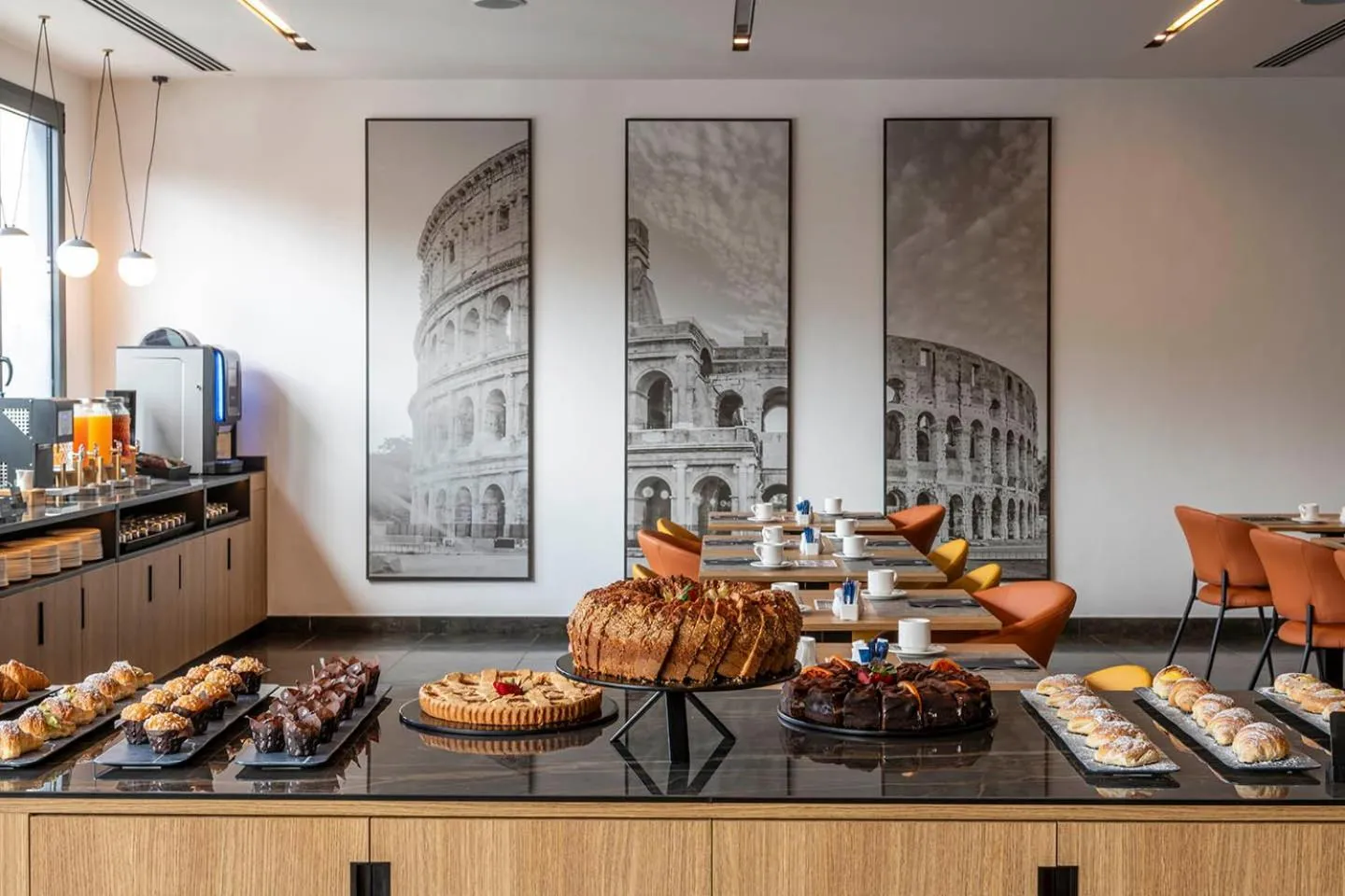 Breakfast in H10 Roma Città