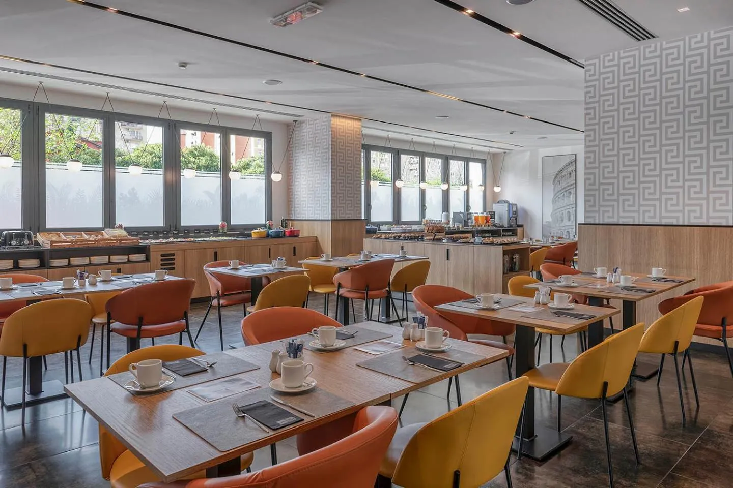 Breakfast in H10 Roma Città