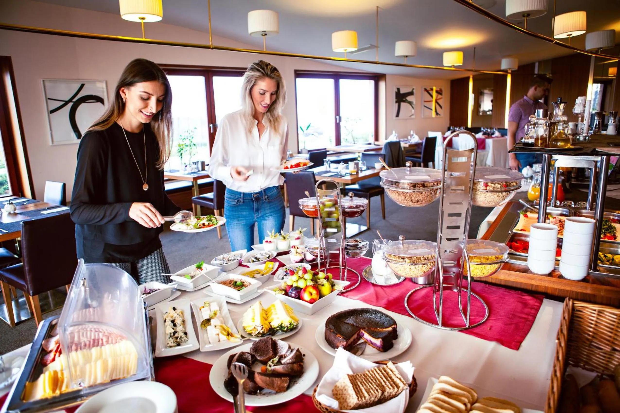 Buffet breakfast in Grund Resort Golf and Ski