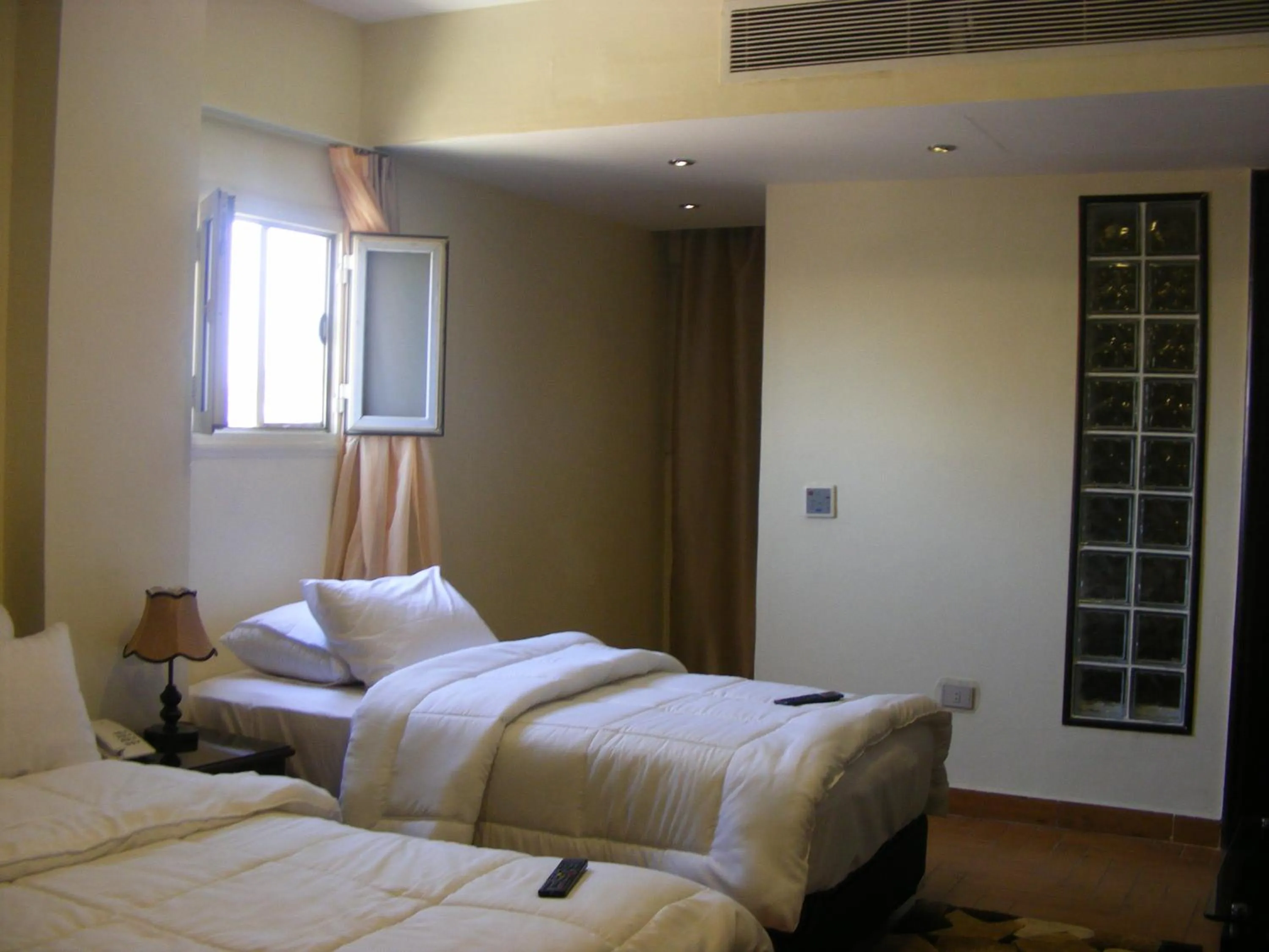 Photo of the whole room, Bed in Best View Pyramids Hotel
