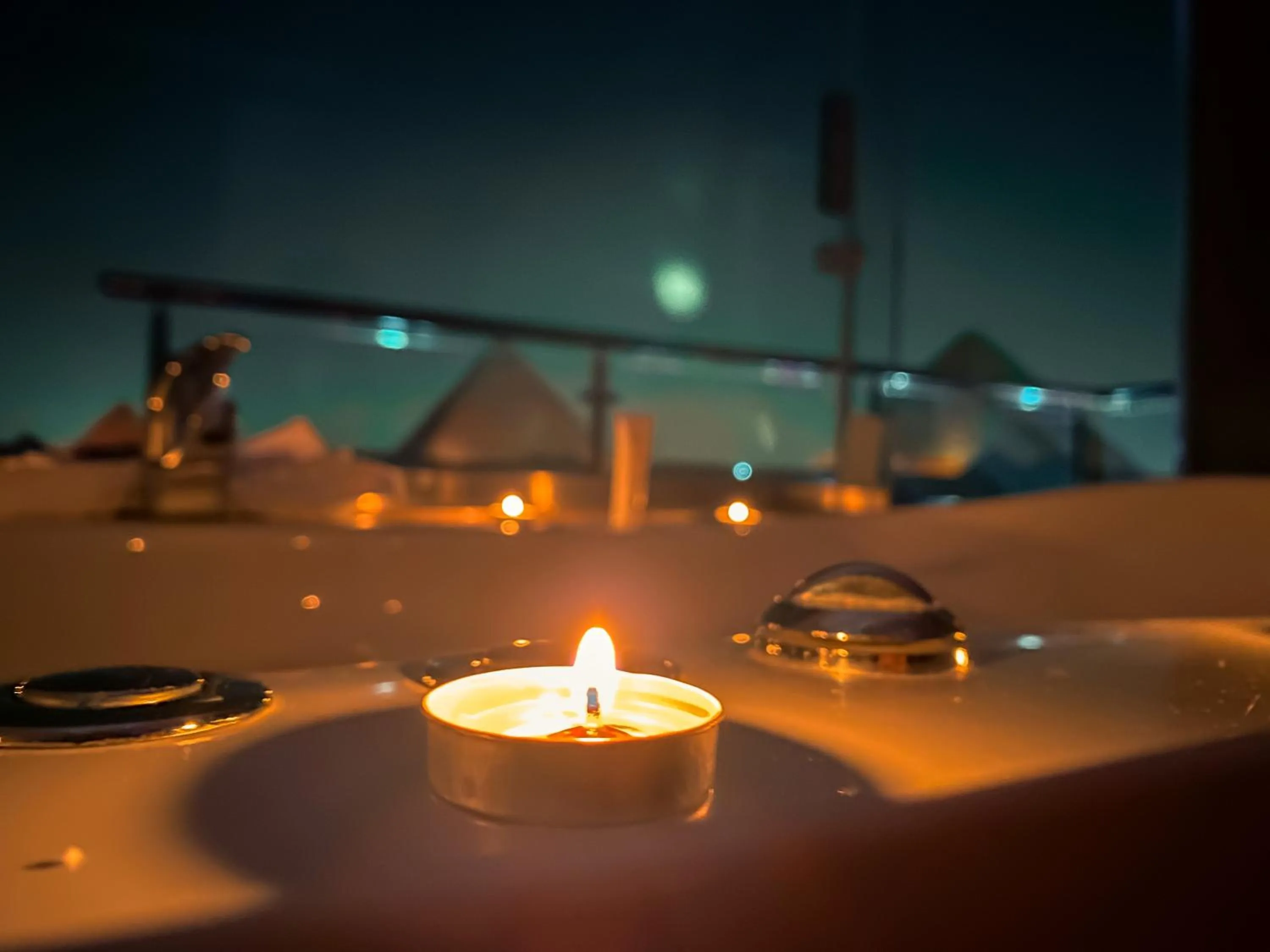 Night in Best View Pyramids Hotel