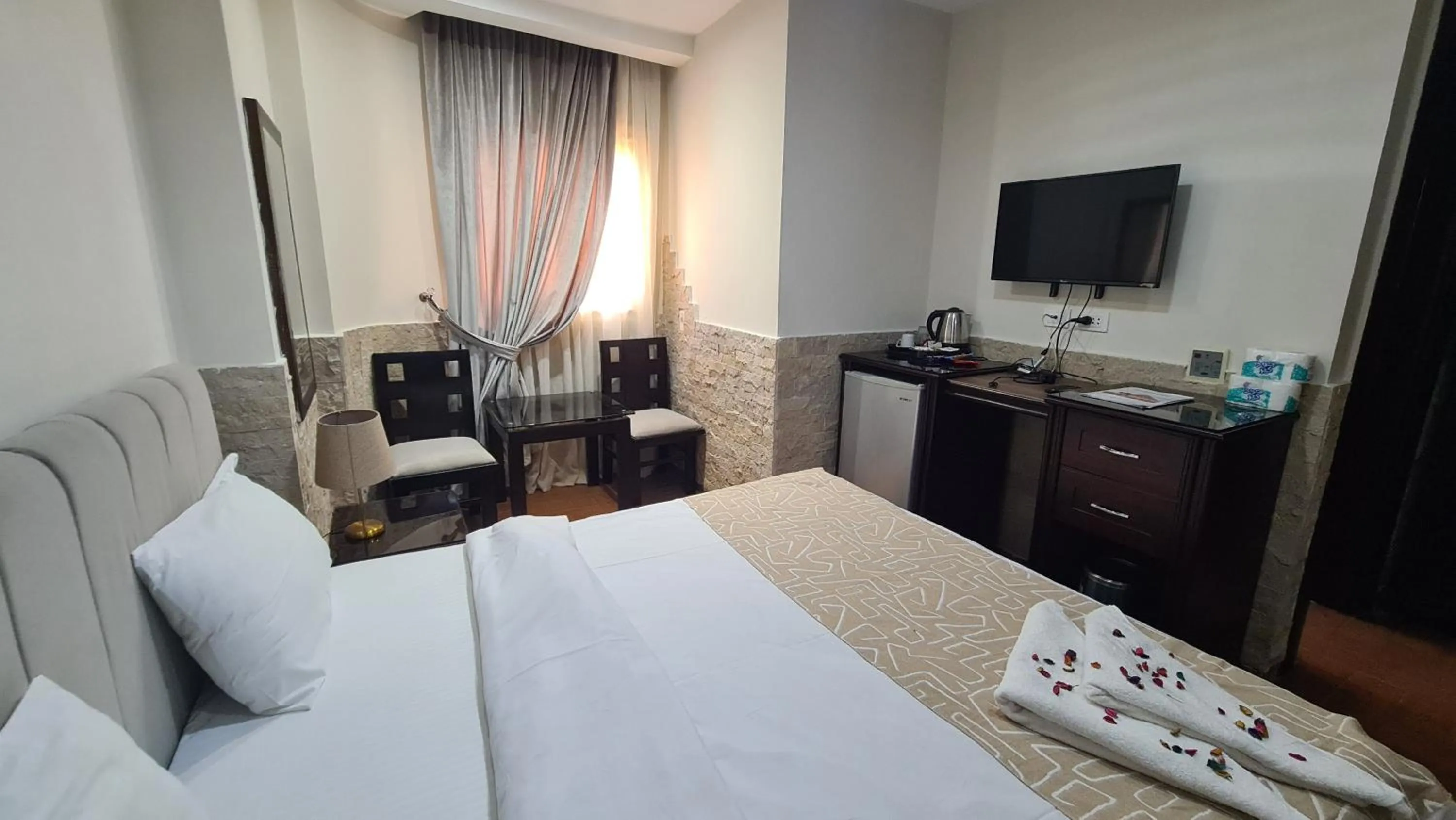 Bed in Best View Pyramids Hotel