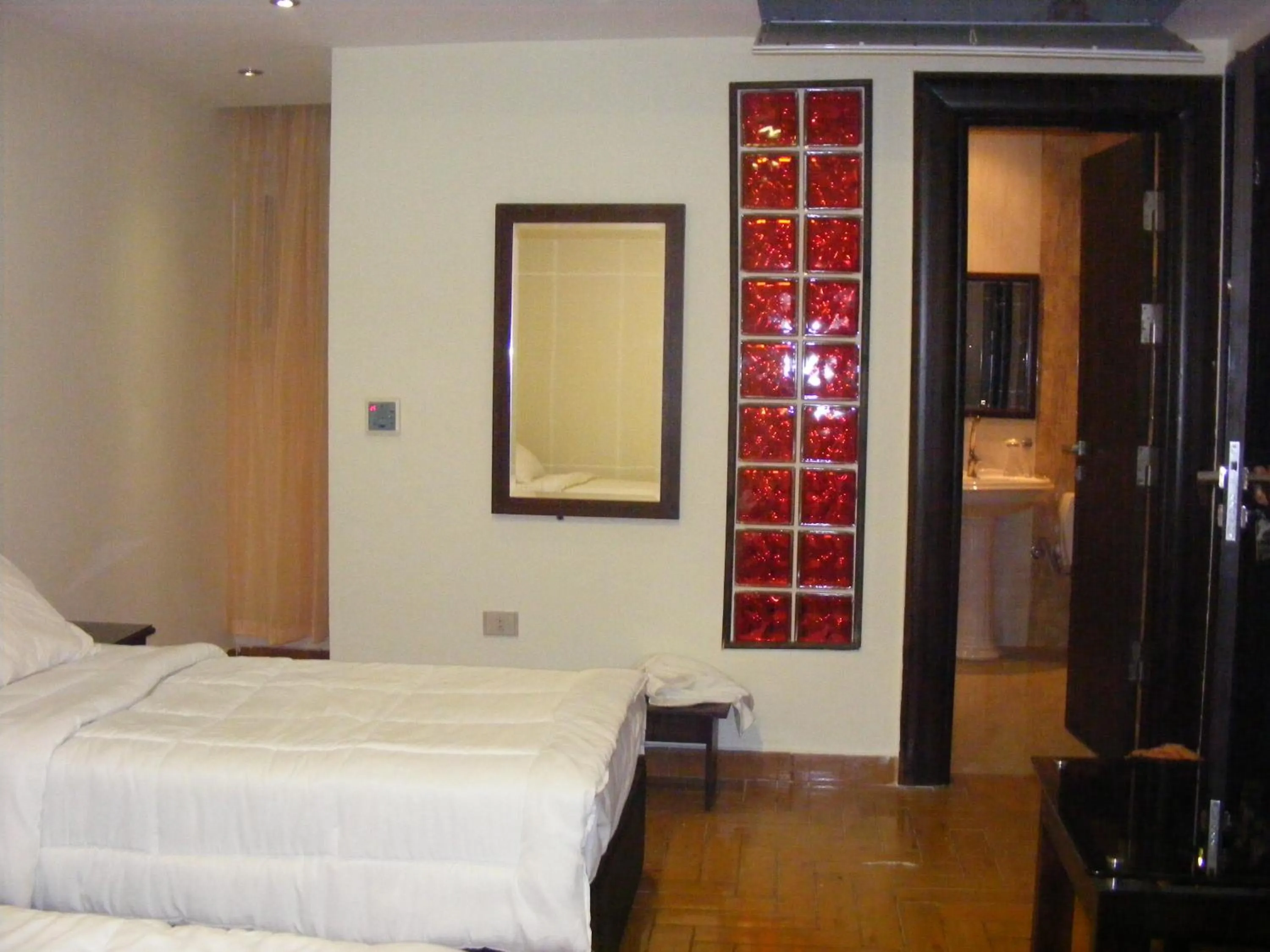 Bathroom, Bed in Best View Pyramids Hotel