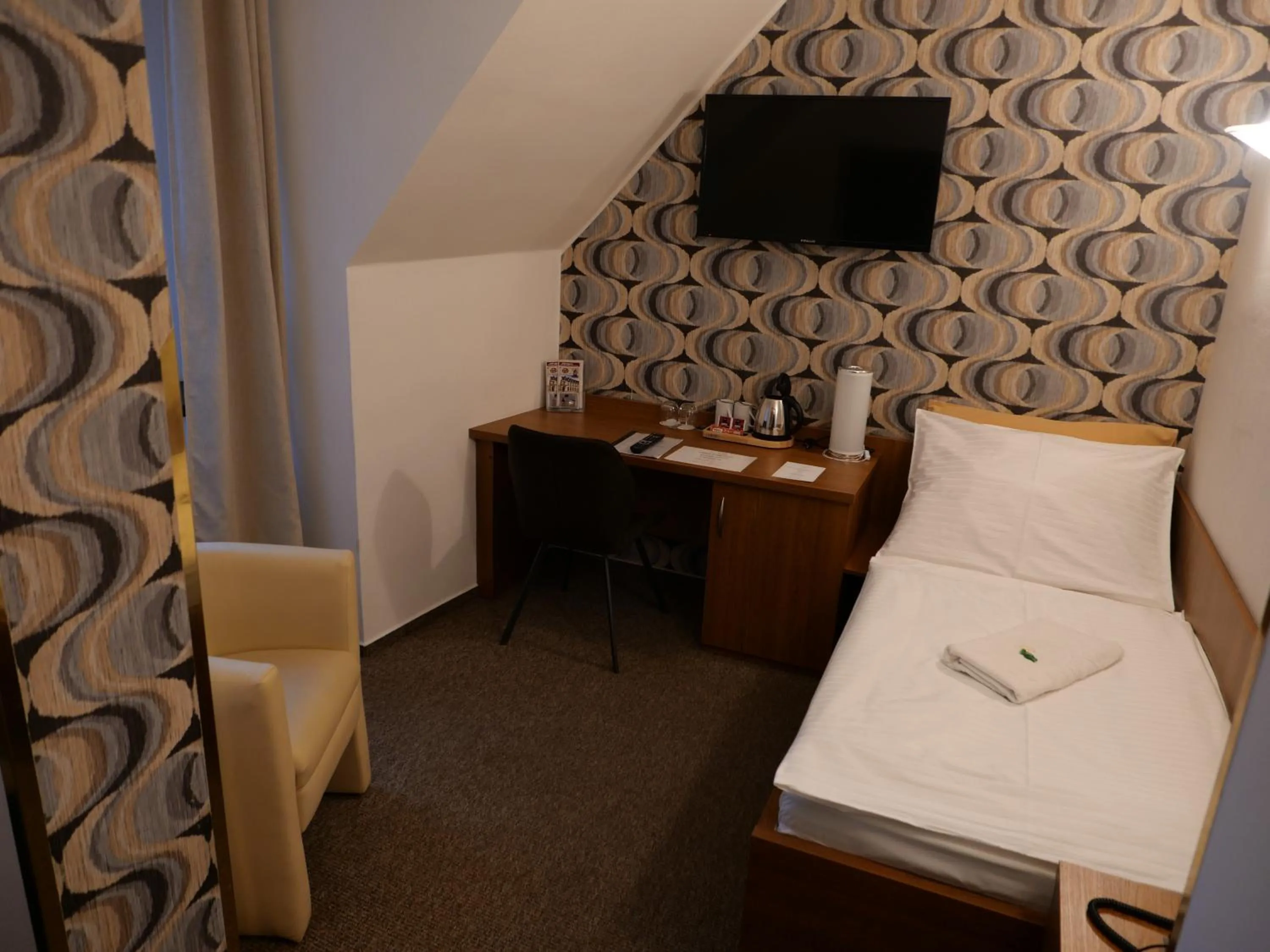 Bed in Hotel Radnice