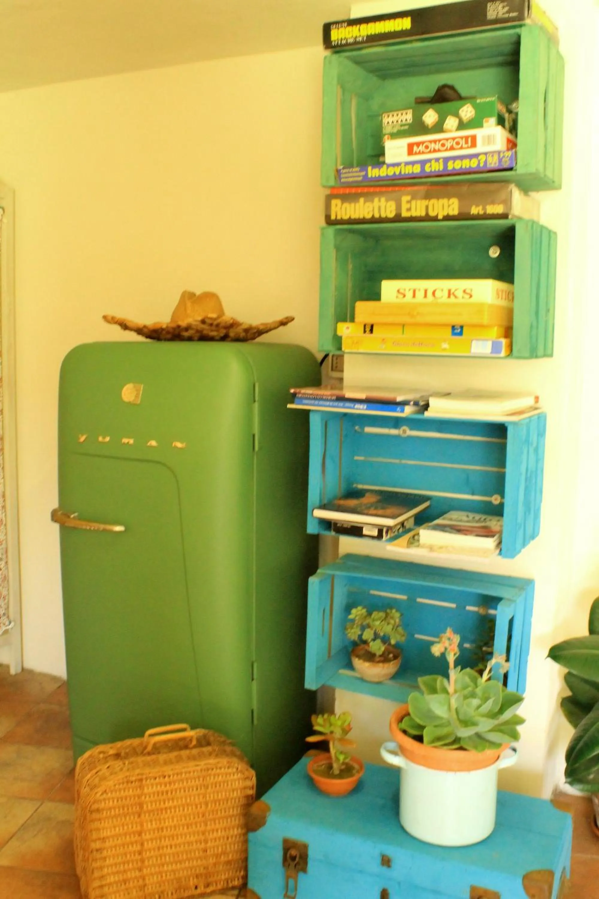 Decorative detail in LA CUCCAGNA DI DON BOSCO - No landlords and neighbours - Absolute privacy!