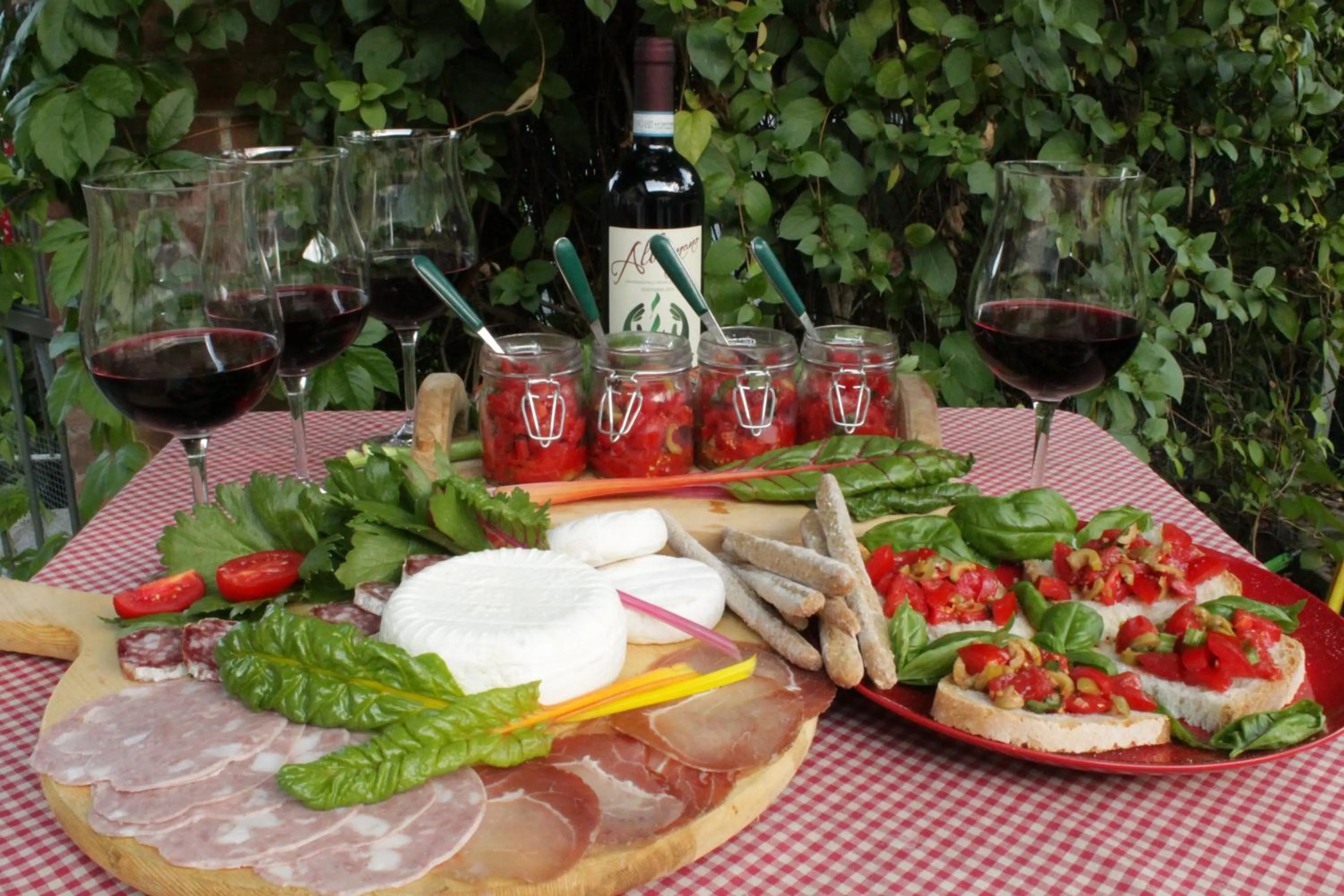 Food close-up in LA CUCCAGNA DI DON BOSCO - No landlords and neighbours - Absolute privacy!