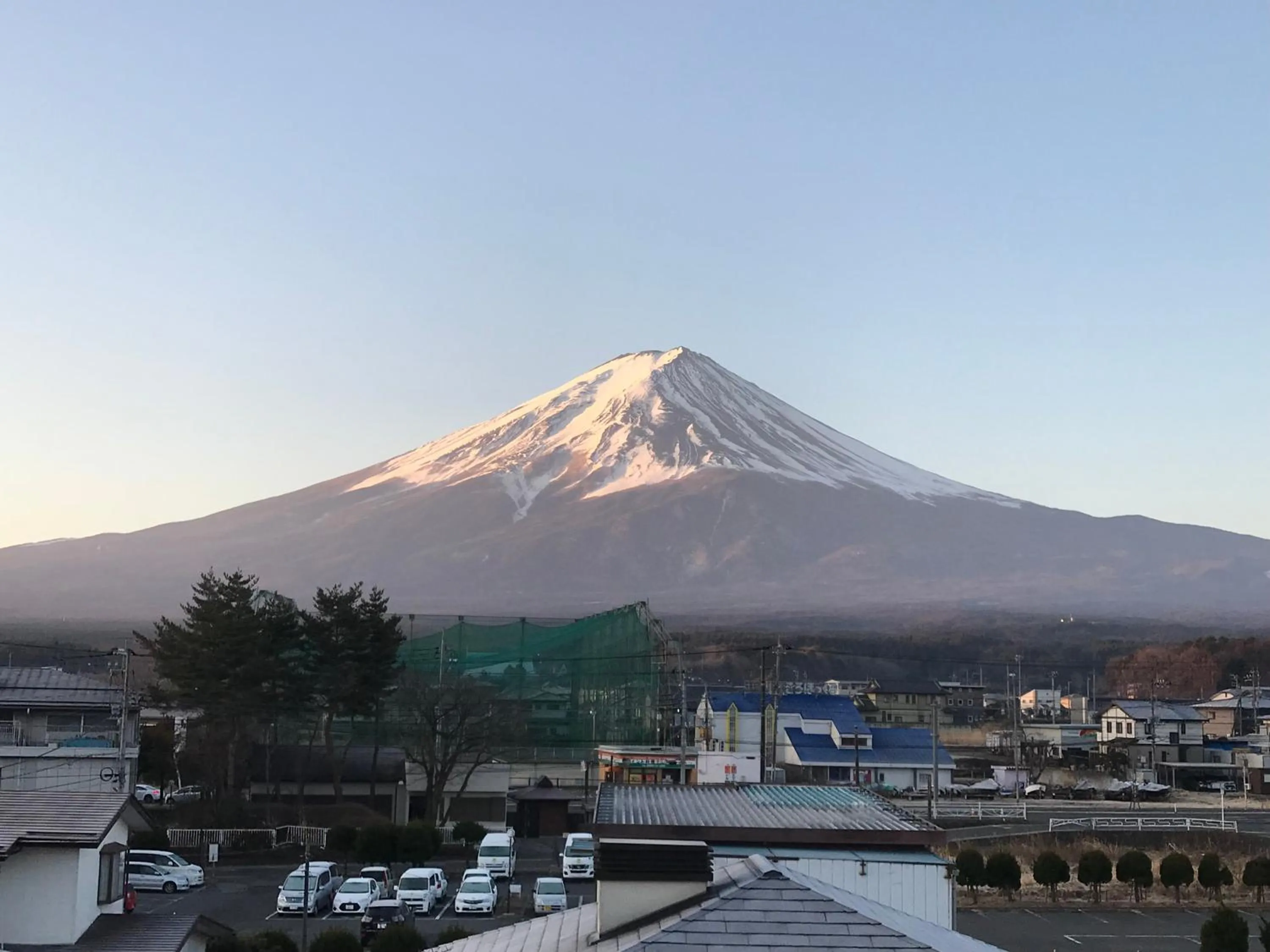 Mountain view in K's House Fuji View - Travelers Hostel