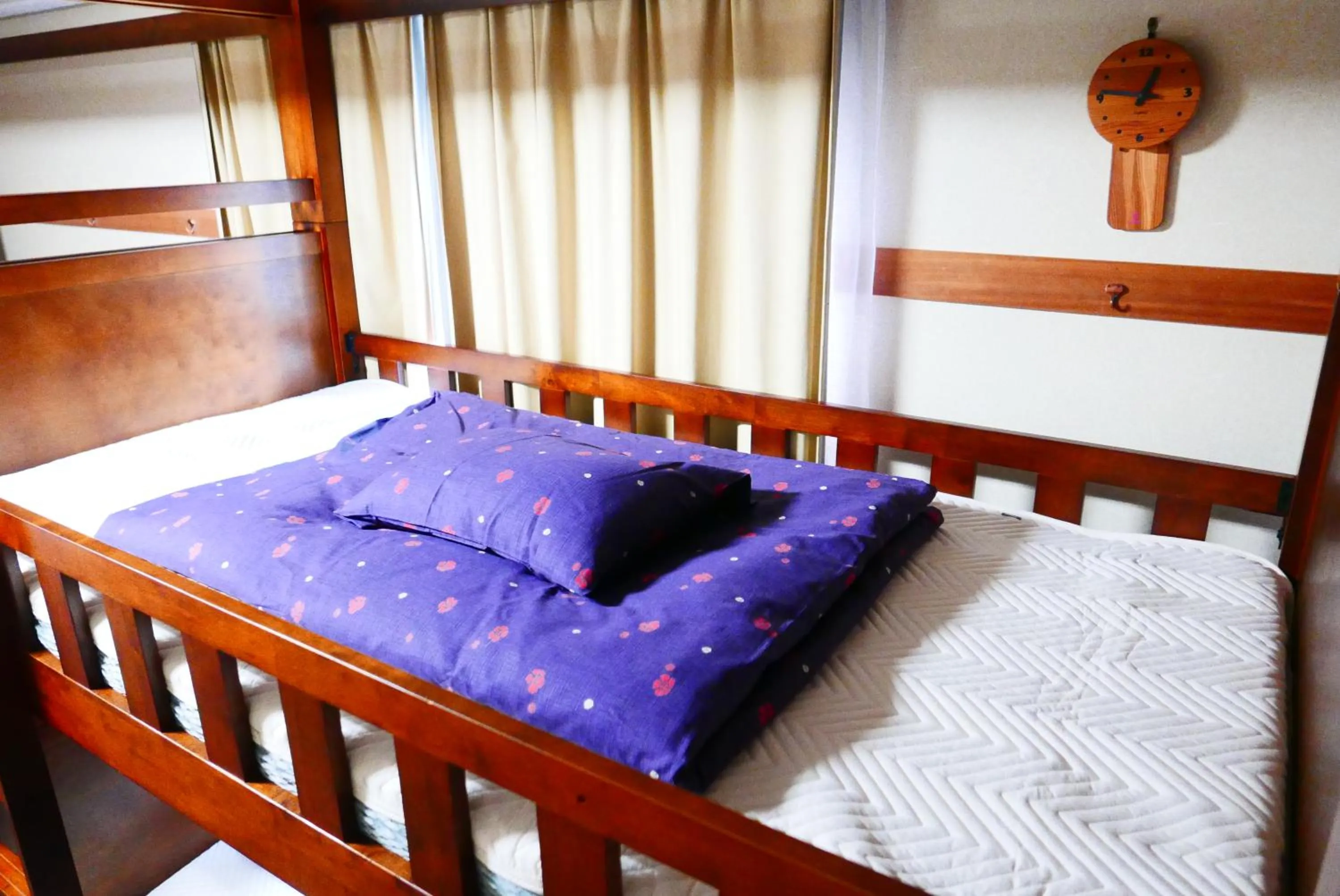 bunk bed, Bed in K's House Fuji View - Travelers Hostel