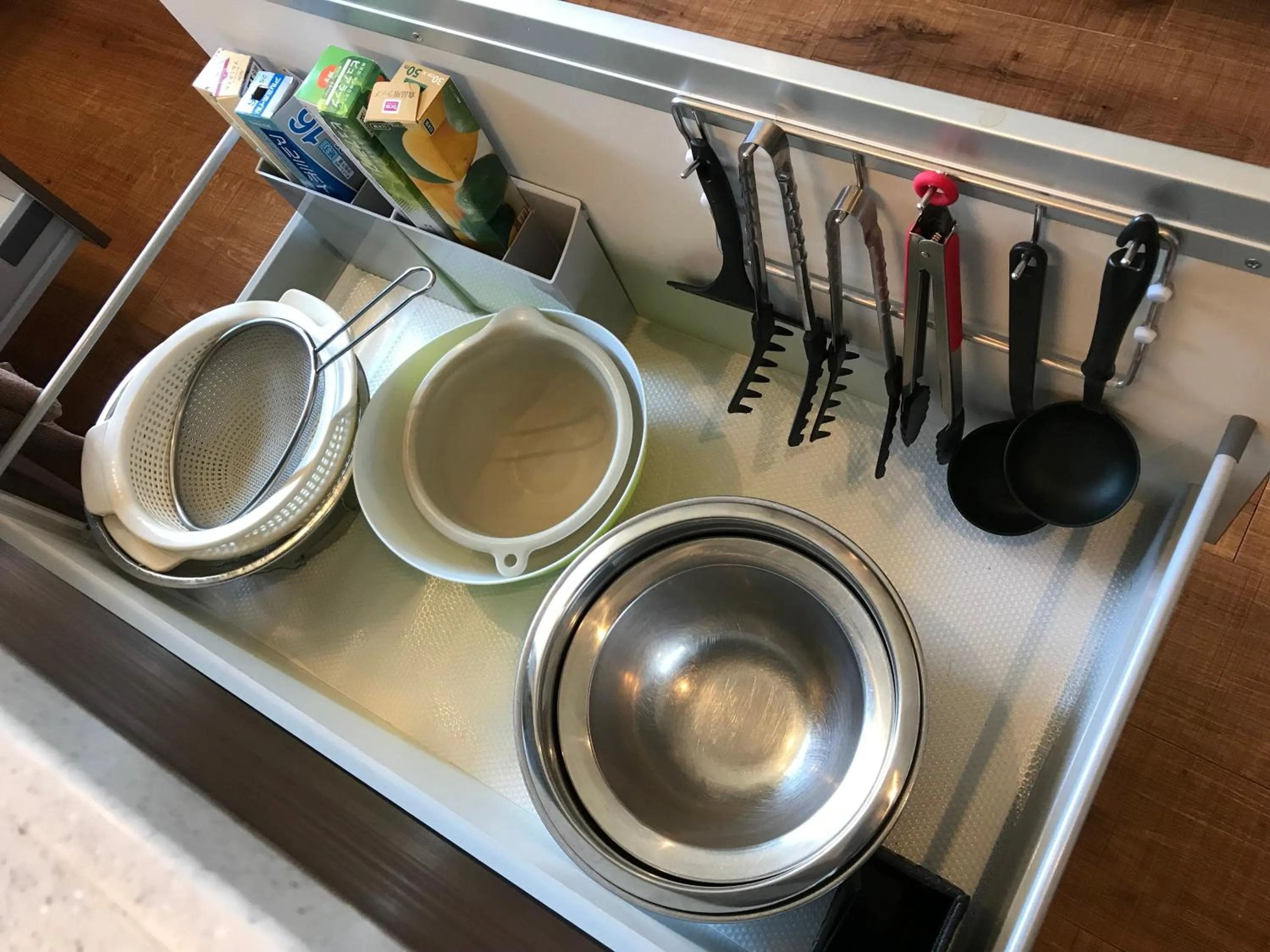 Kitchen or kitchenette in K's House Fuji View - Travelers Hostel