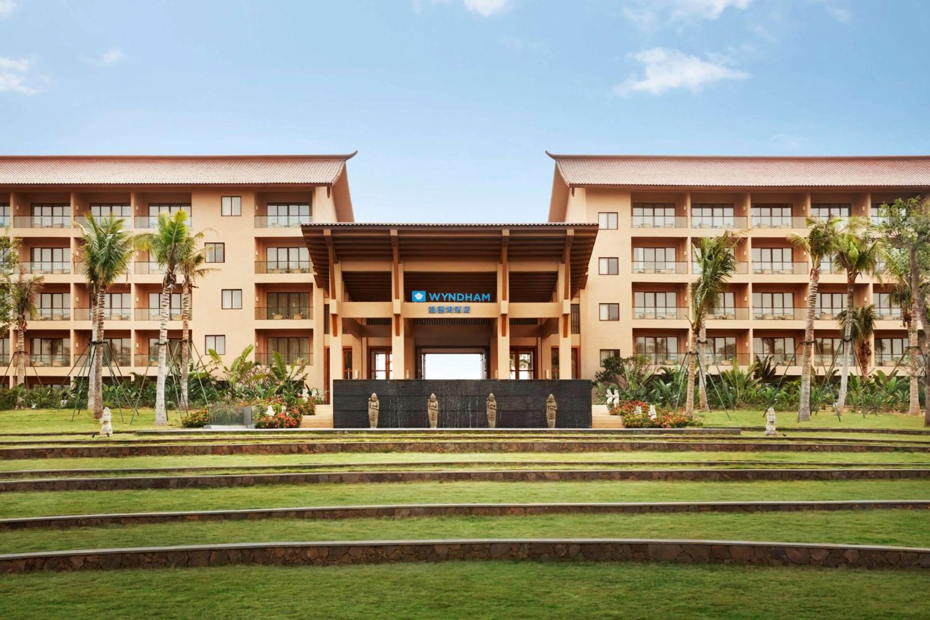 Property Building in Wyndham Maoming