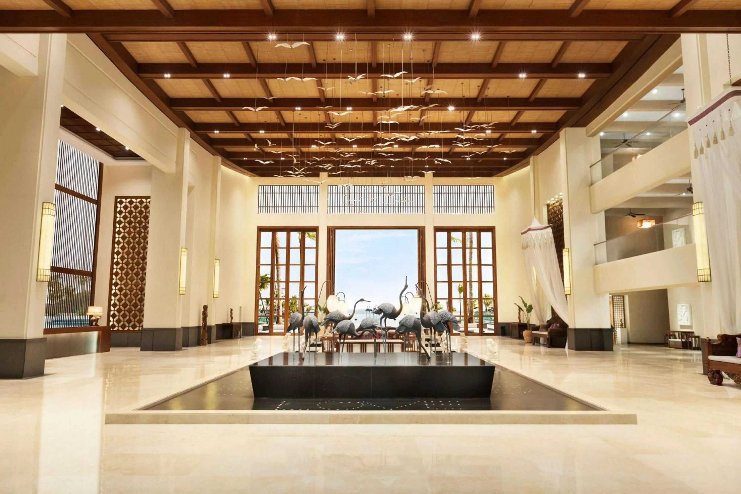 Lobby or reception in Wyndham Maoming