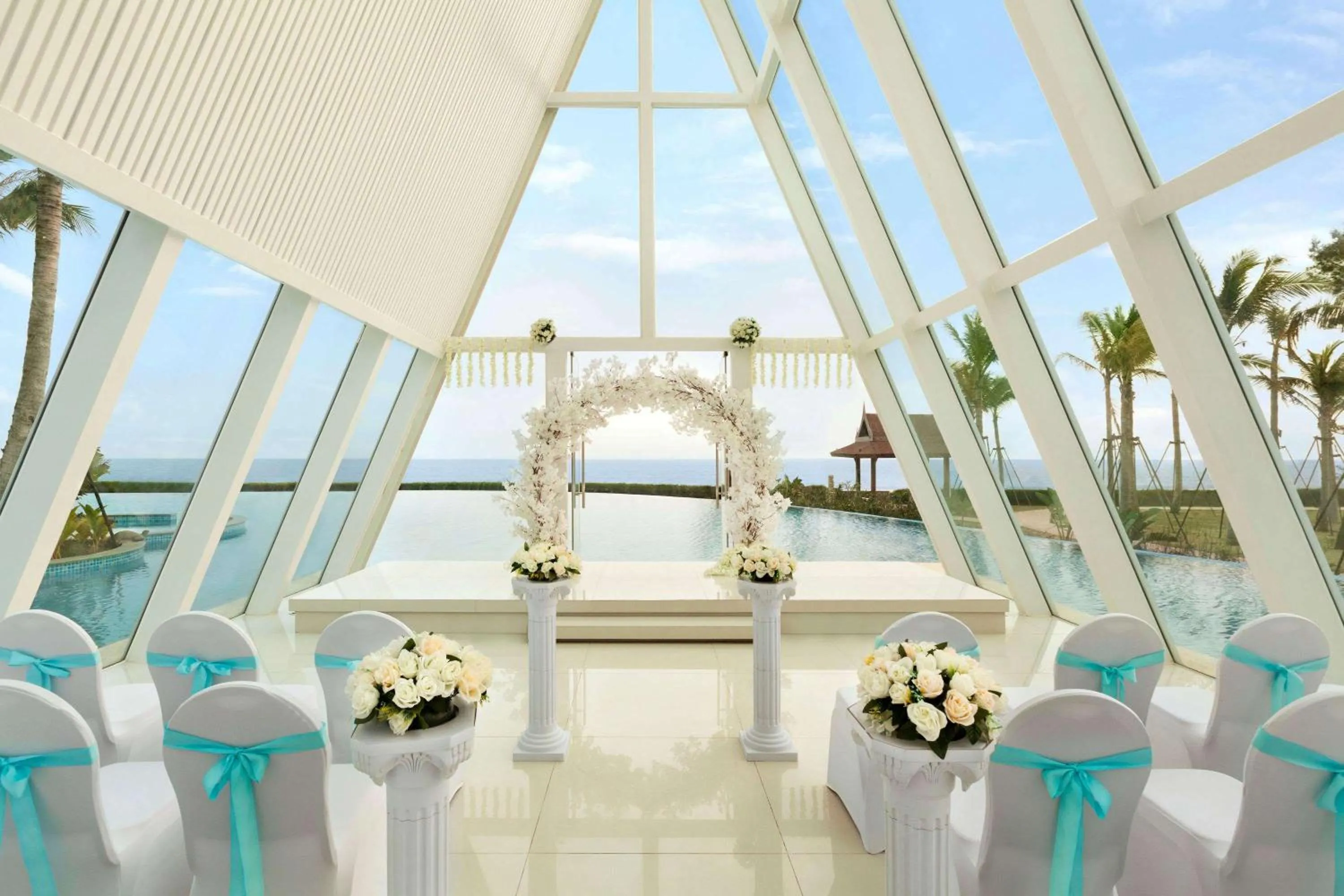 On site, Banquet Facilities in Wyndham Maoming