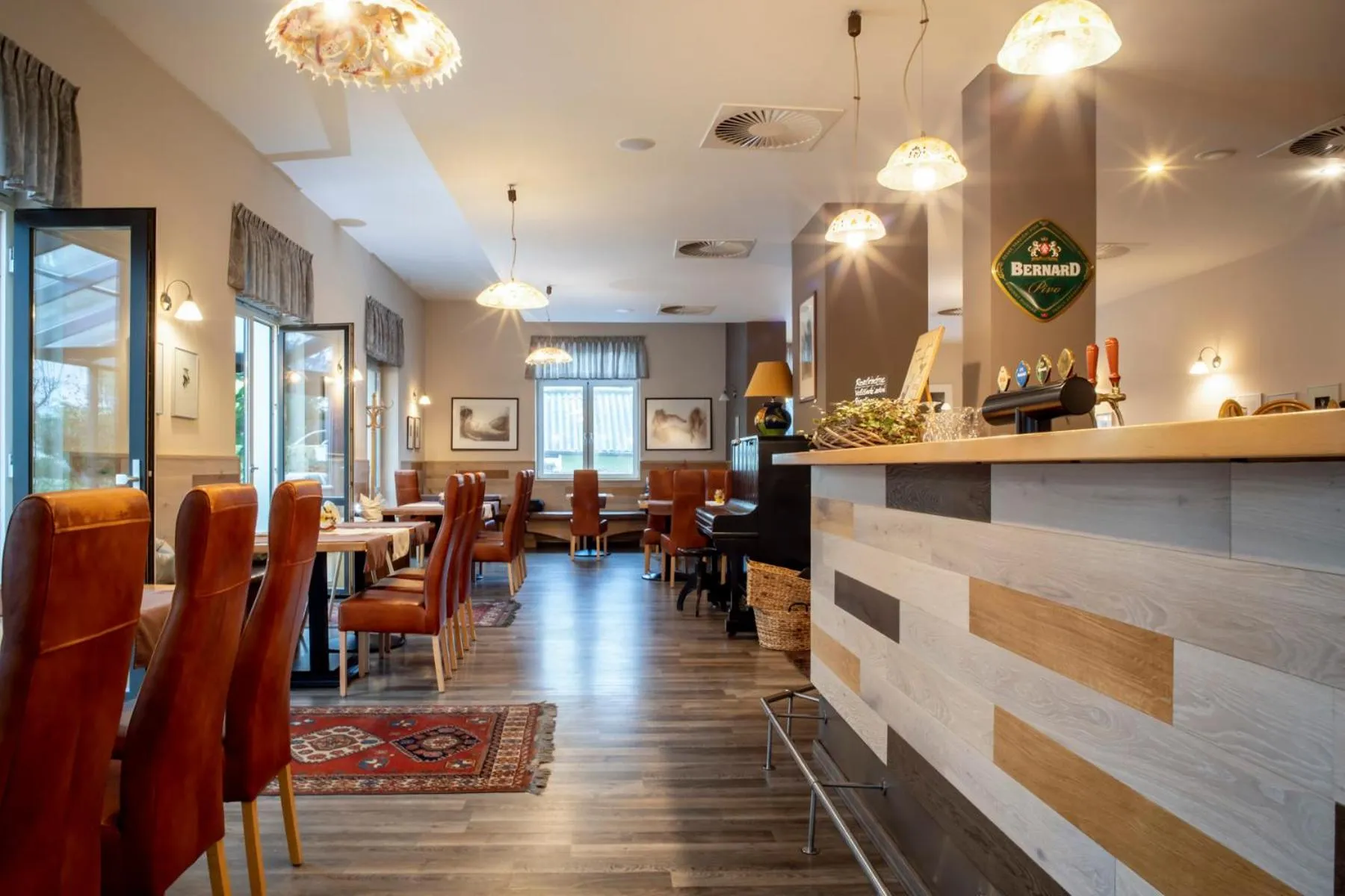 Restaurant/places to eat in Pavilon