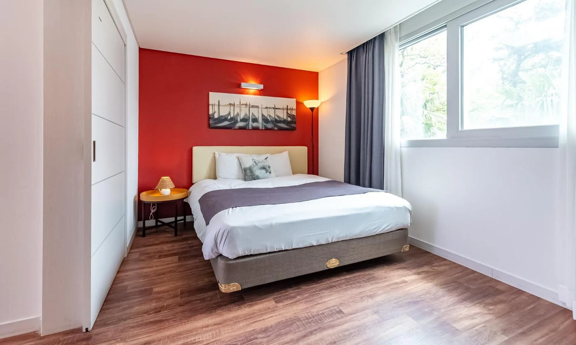 Bed in Pool Villa Sorang