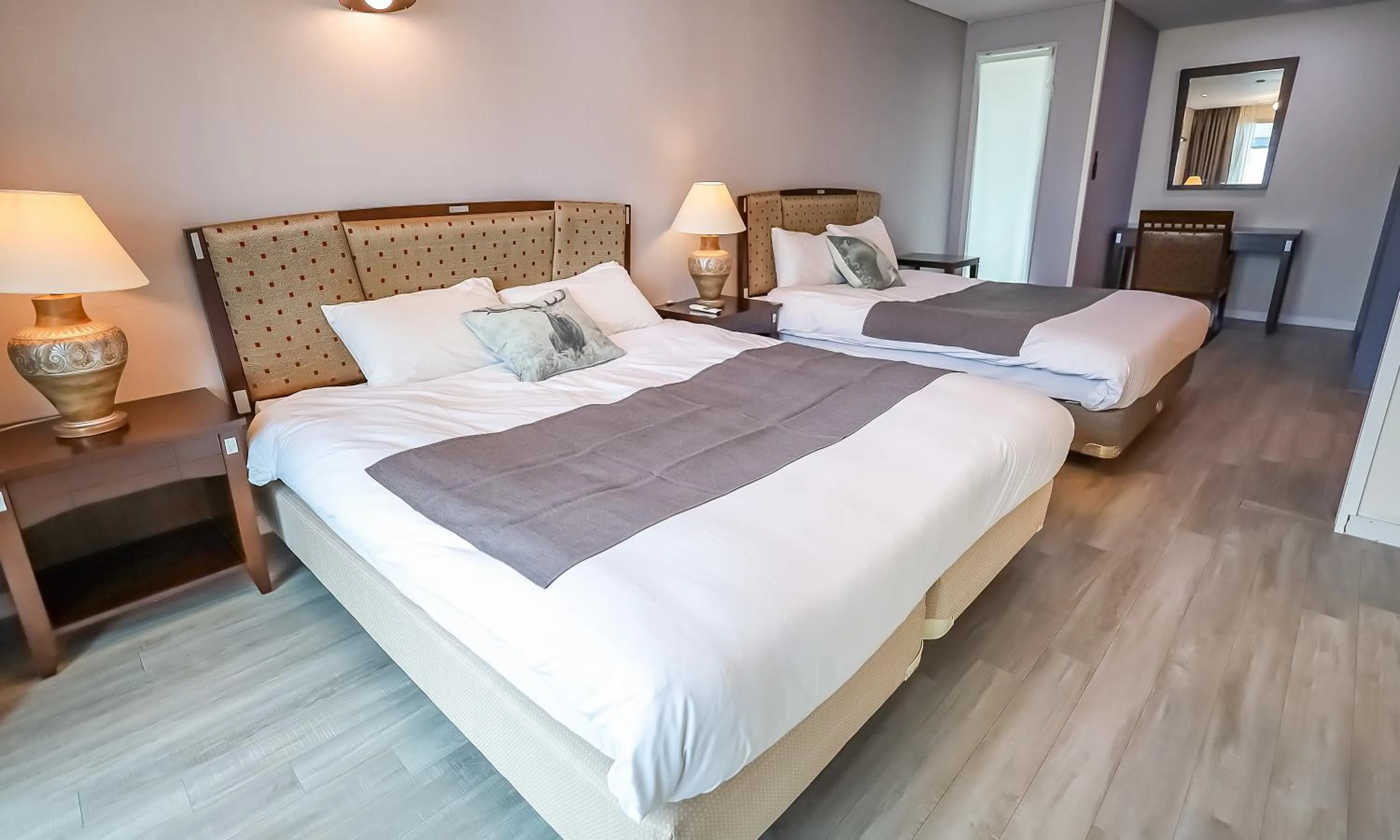 Bed in Pool Villa Sorang