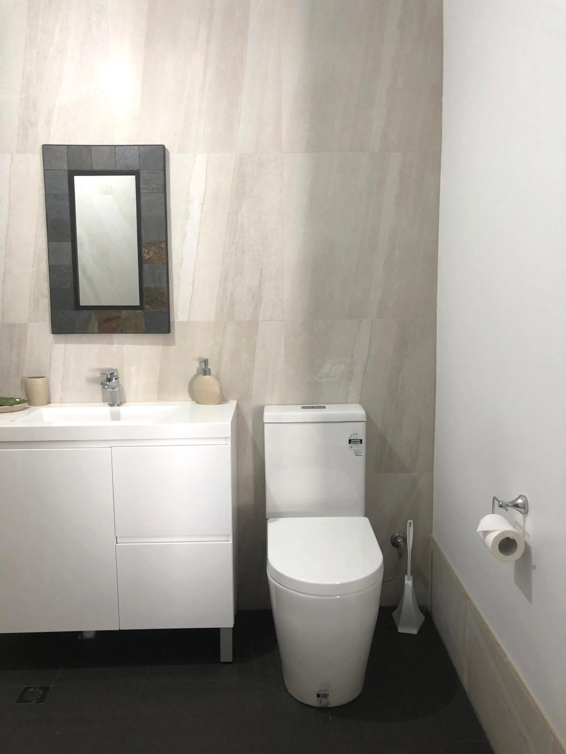 Bathroom in Busselton Ithaca Motel