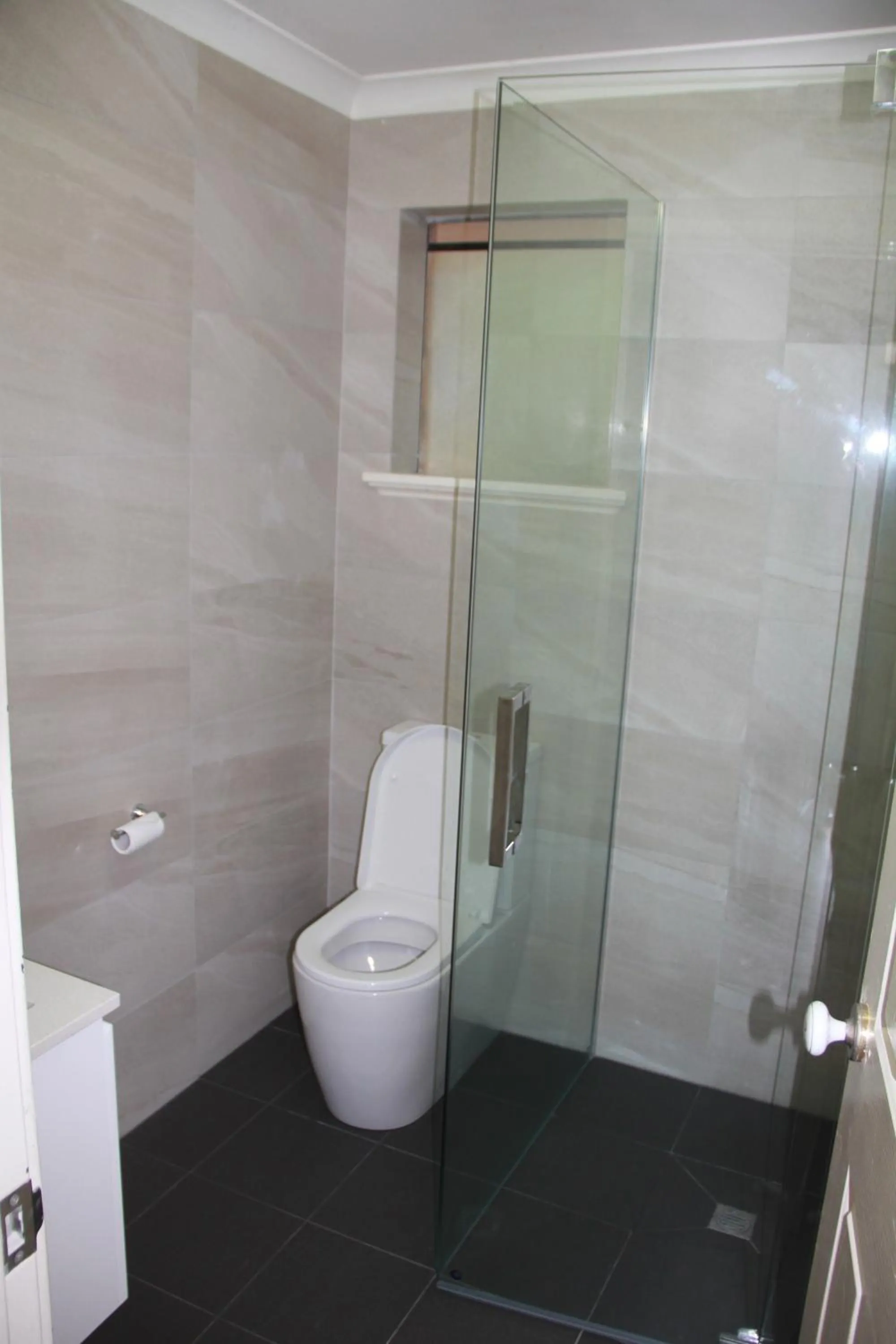 Shower in Busselton Ithaca Motel