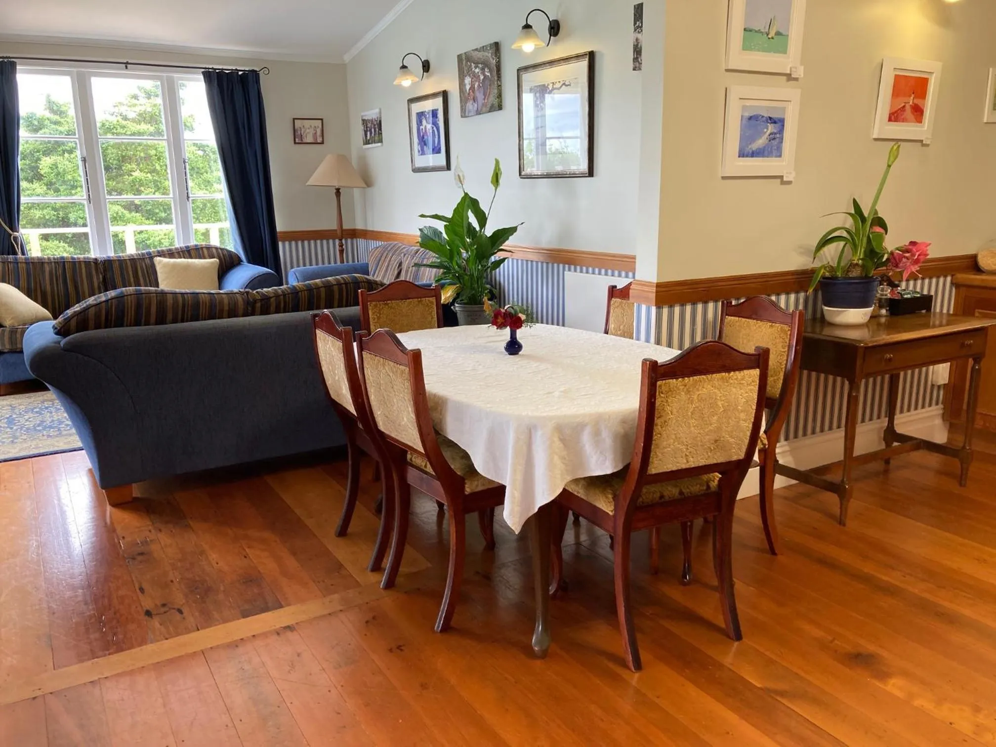 Dining area in Kauri Villas