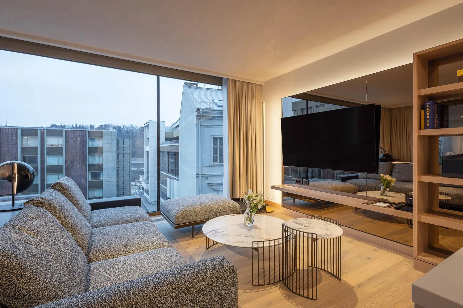 Living room in Fairmont Golden Prague