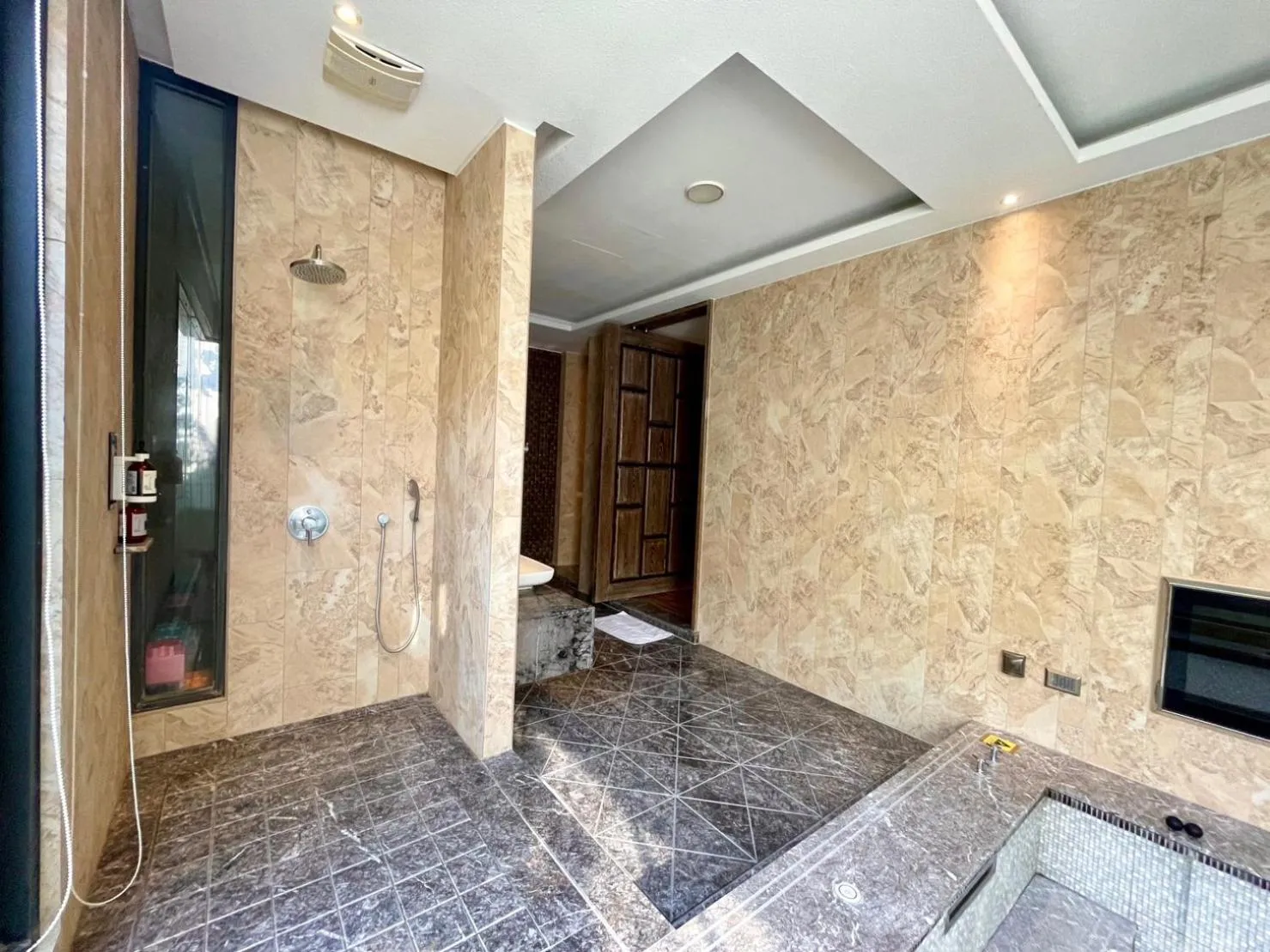 The Castle Ballet Taichung A Boutique Hotel