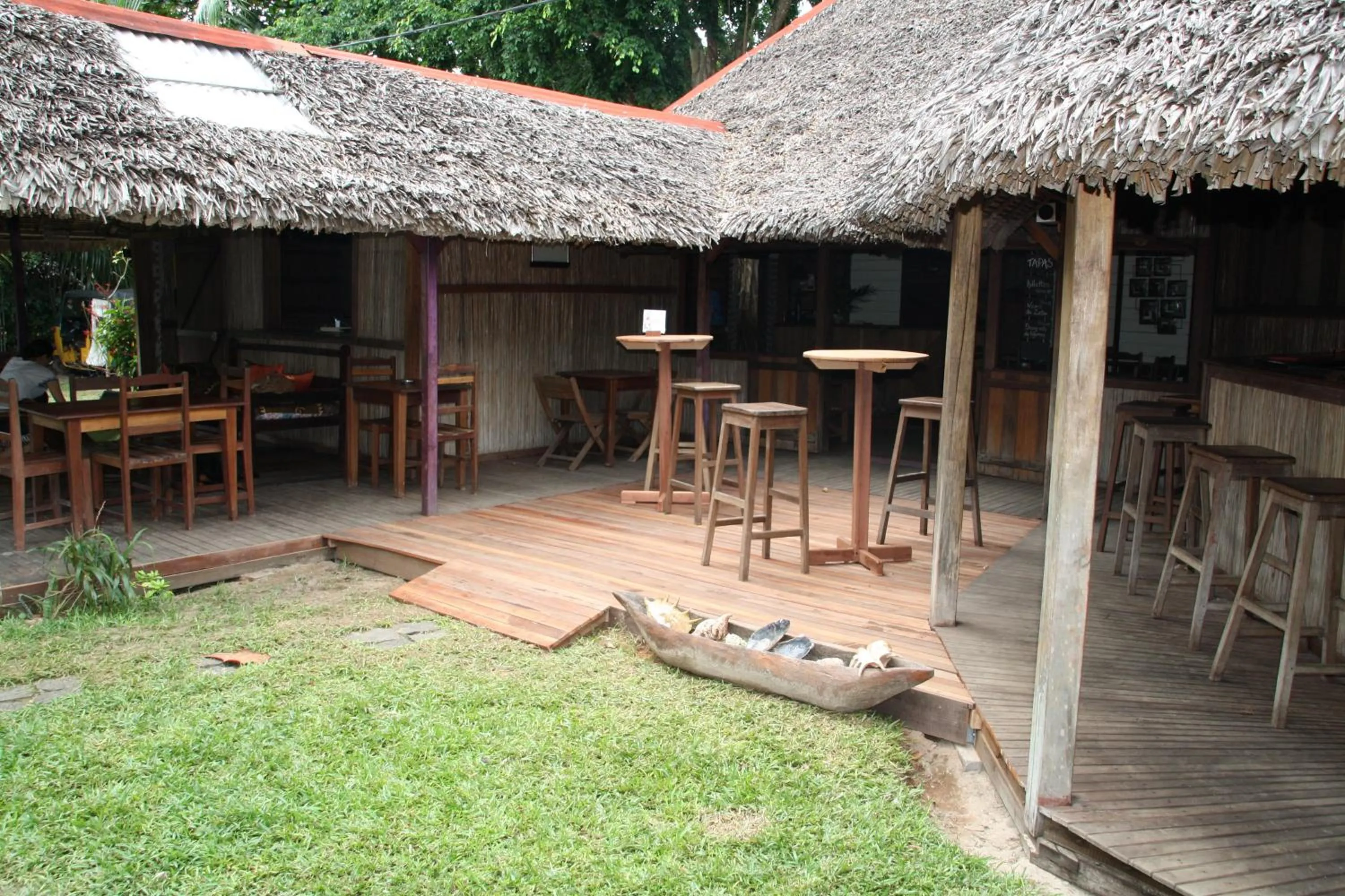 Restaurant/places to eat in Chez Nath