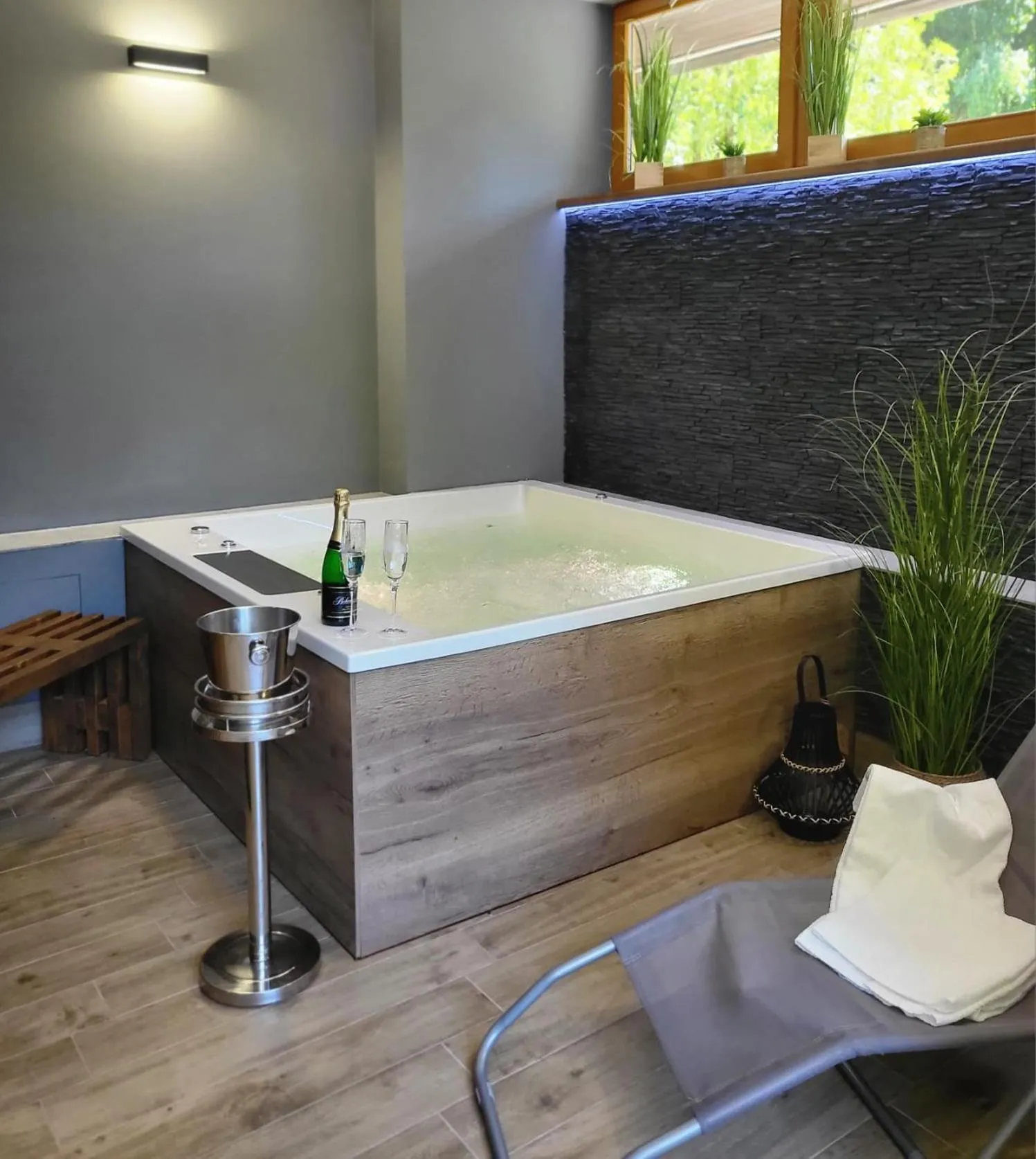 Hot Tub in Parkhotel Harrachov