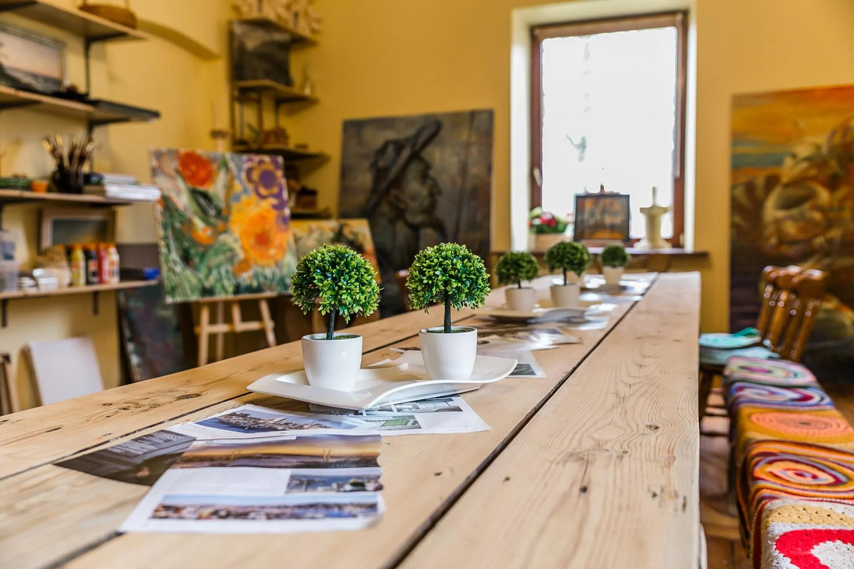 Business facilities in Lindenhoff