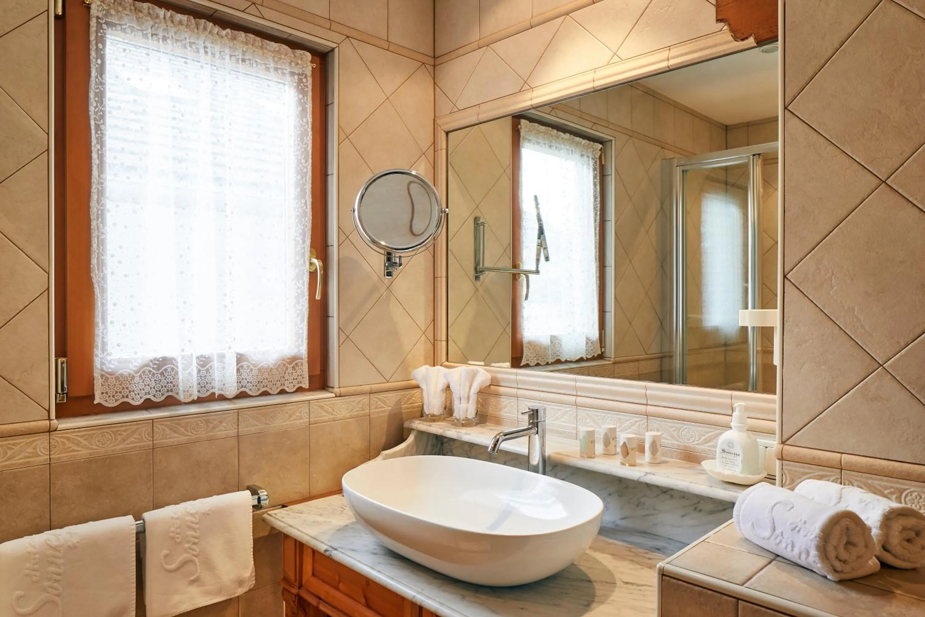 Shower in Hotel Al Sonnenhof