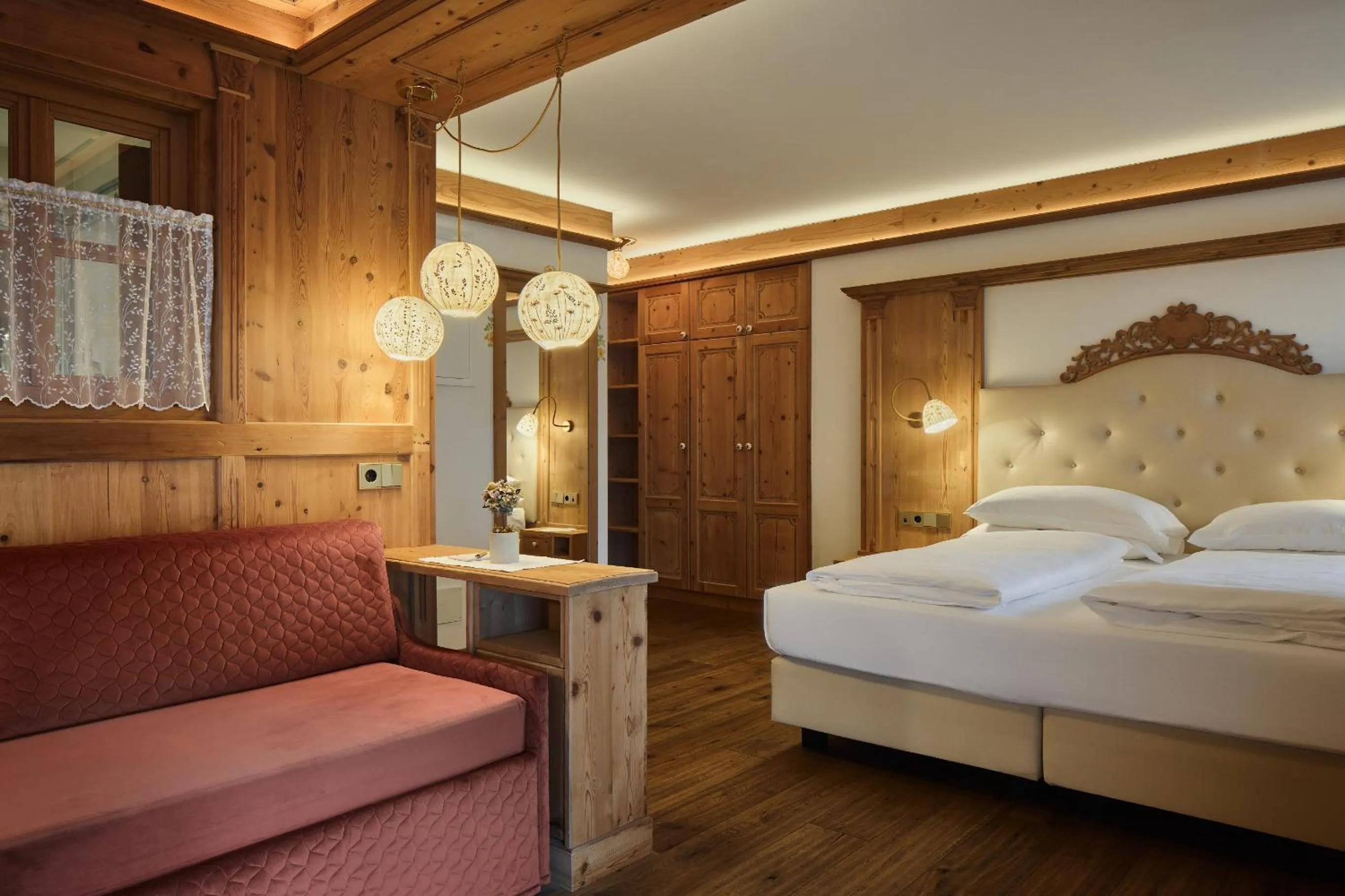 Bedroom, Bed in Hotel Al Sonnenhof