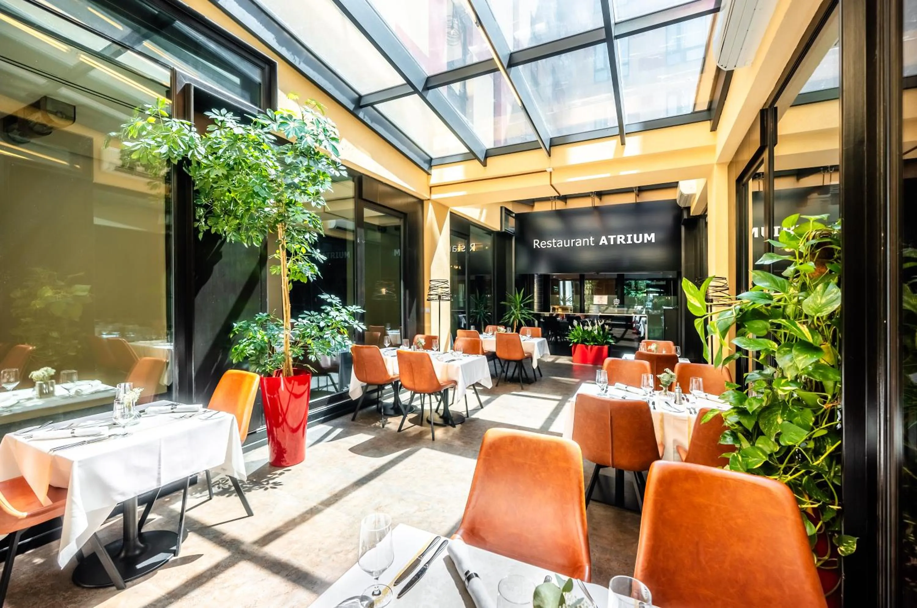 Restaurant/places to eat in Grand Majestic Hotel Prague