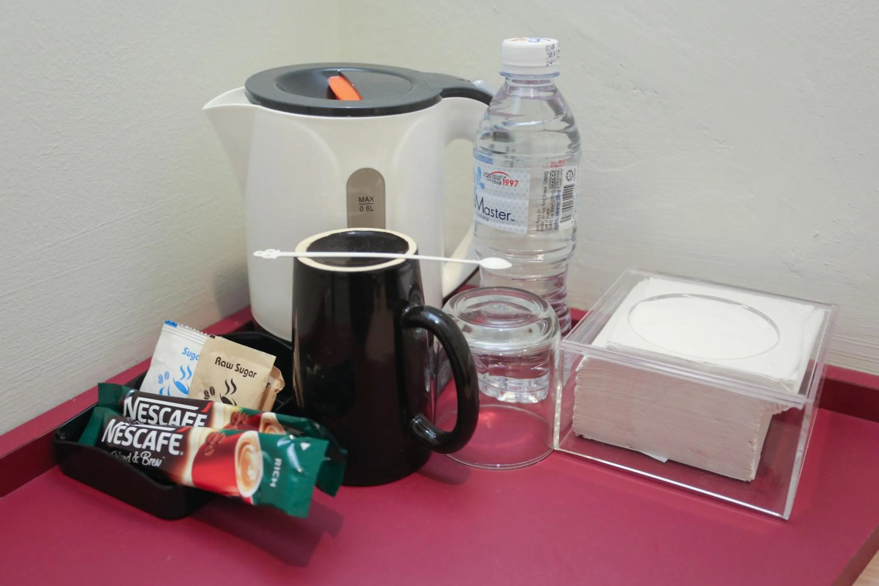 Avenue J Hotel, Central Market