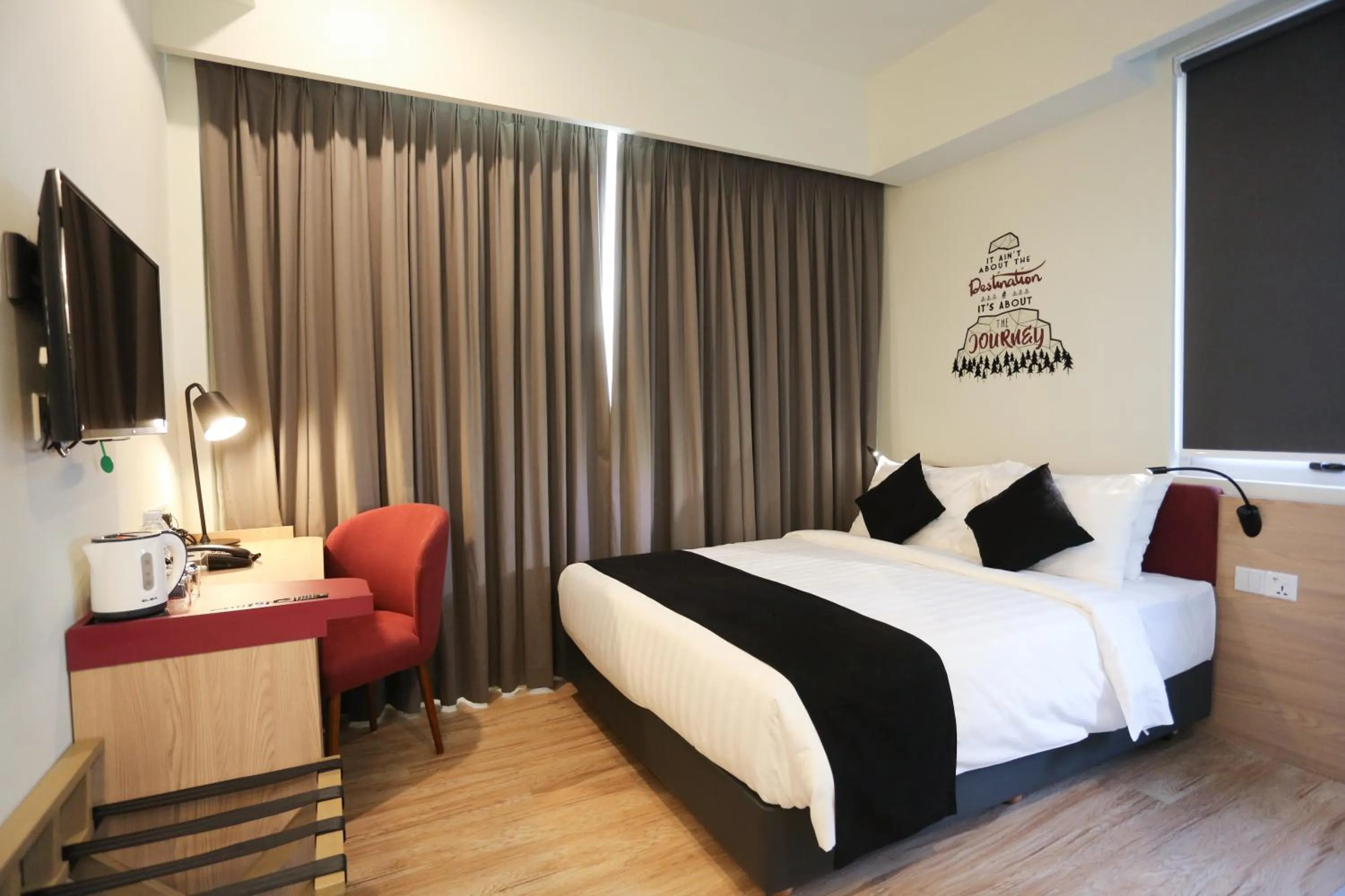 Shower in Avenue J Hotel, Central Market