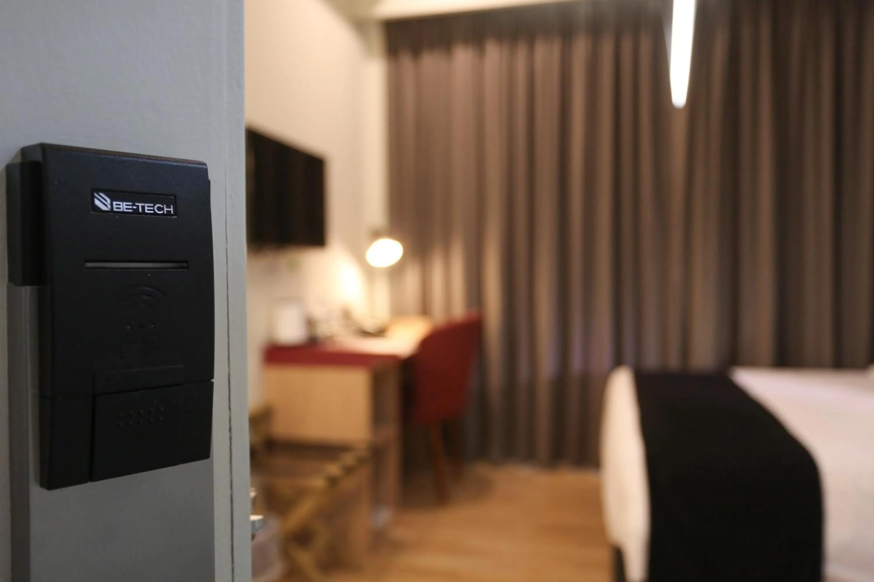 Avenue J Hotel, Central Market