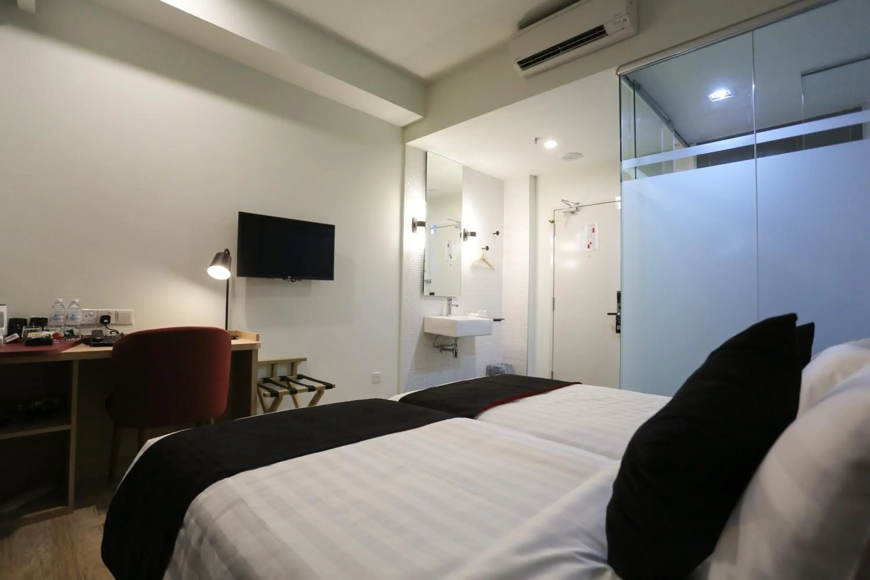 Standard Room in Avenue J Hotel, Central Market Standard Room in Avenue J Hotel, Central Market