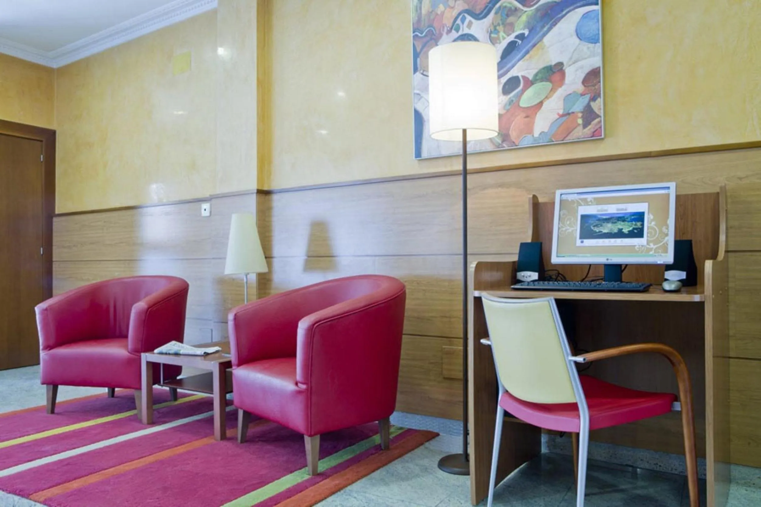 Lobby or reception in Hotel La Noyesa *** Superior