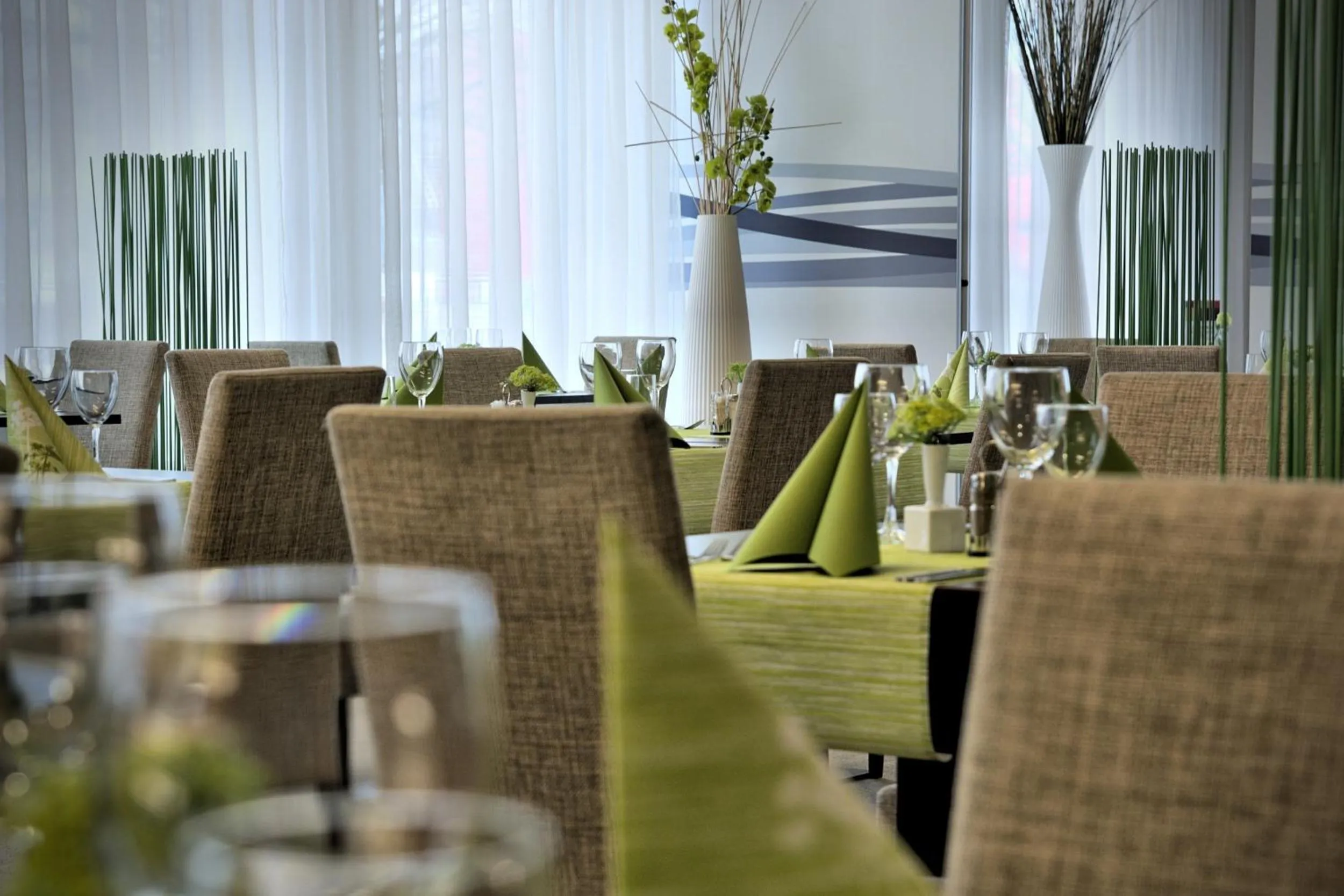 Restaurant/places to eat in Hotel Euro