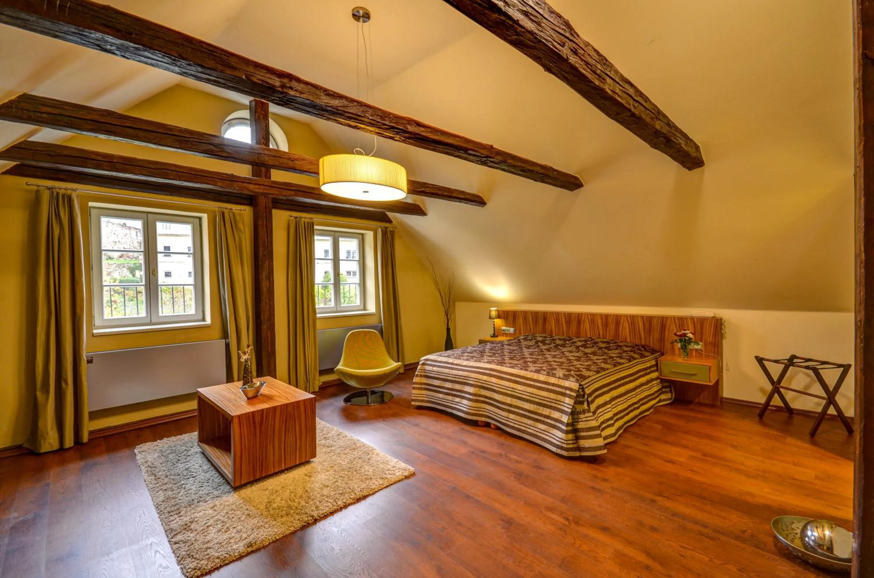 Photo of the whole room, Bed in Hotel Edward Kelly